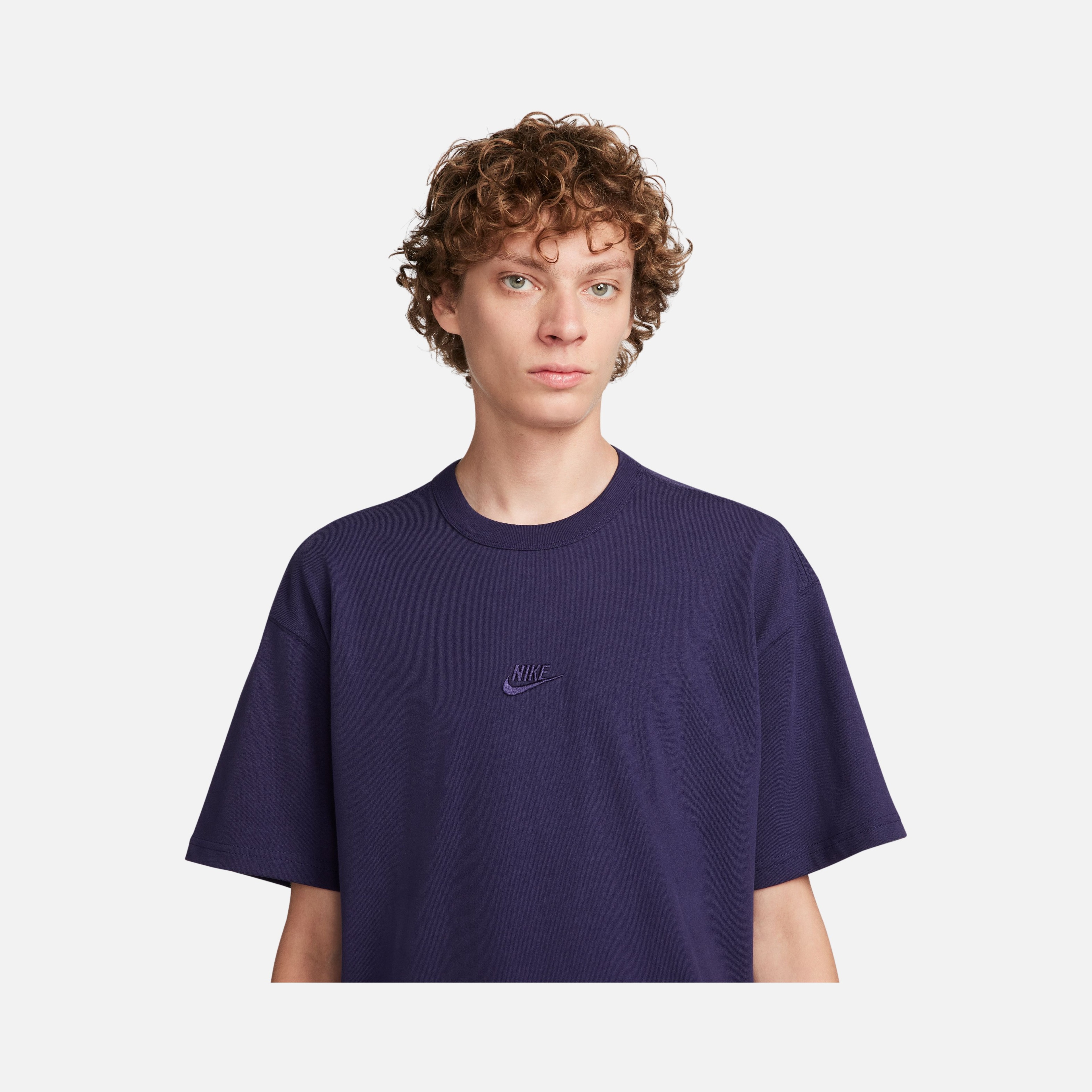Nike Sportswear Premium Essentials Short-Sleeve Erkek Tişört