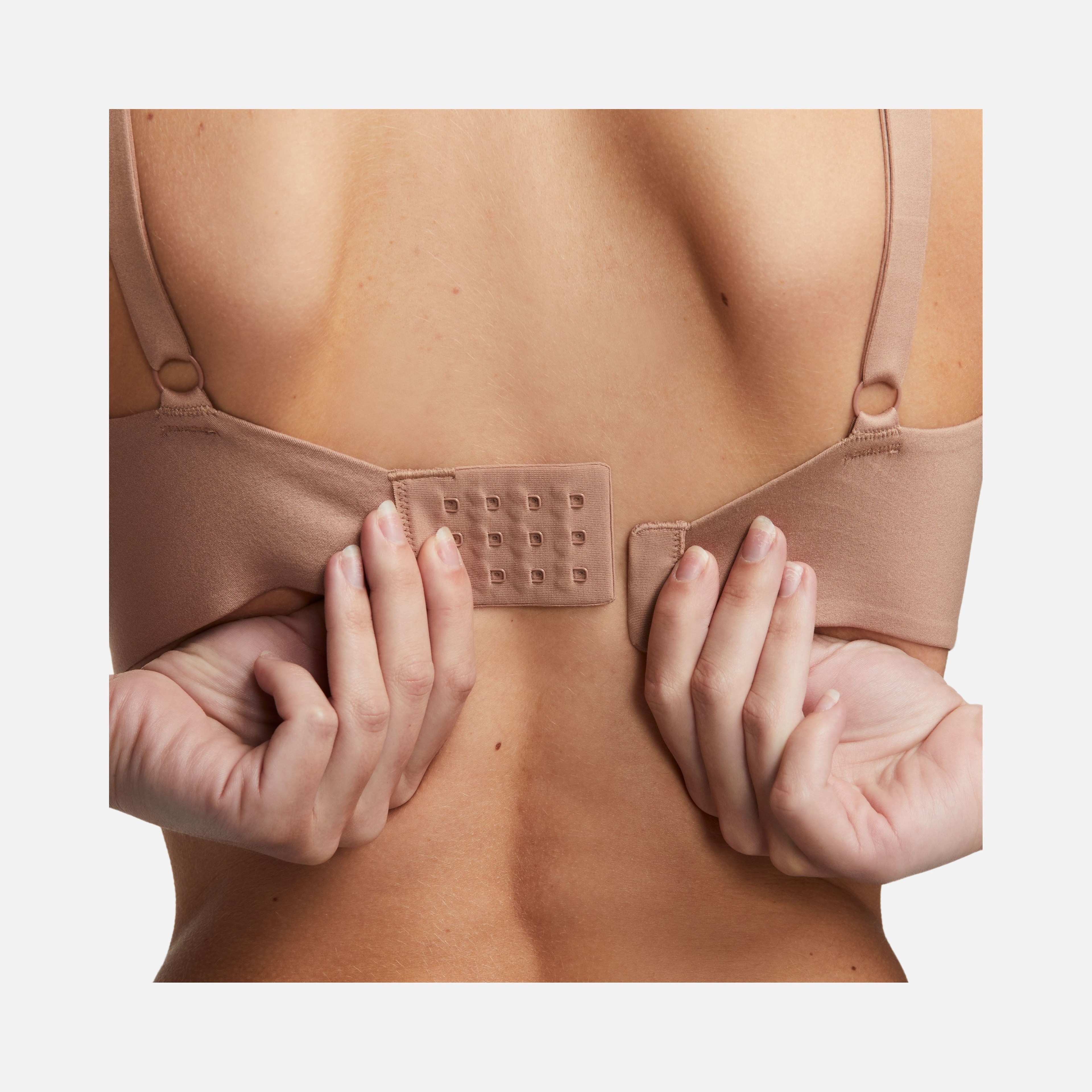 Nike Alate Minimalist Light-Support Padded Kadın Bra