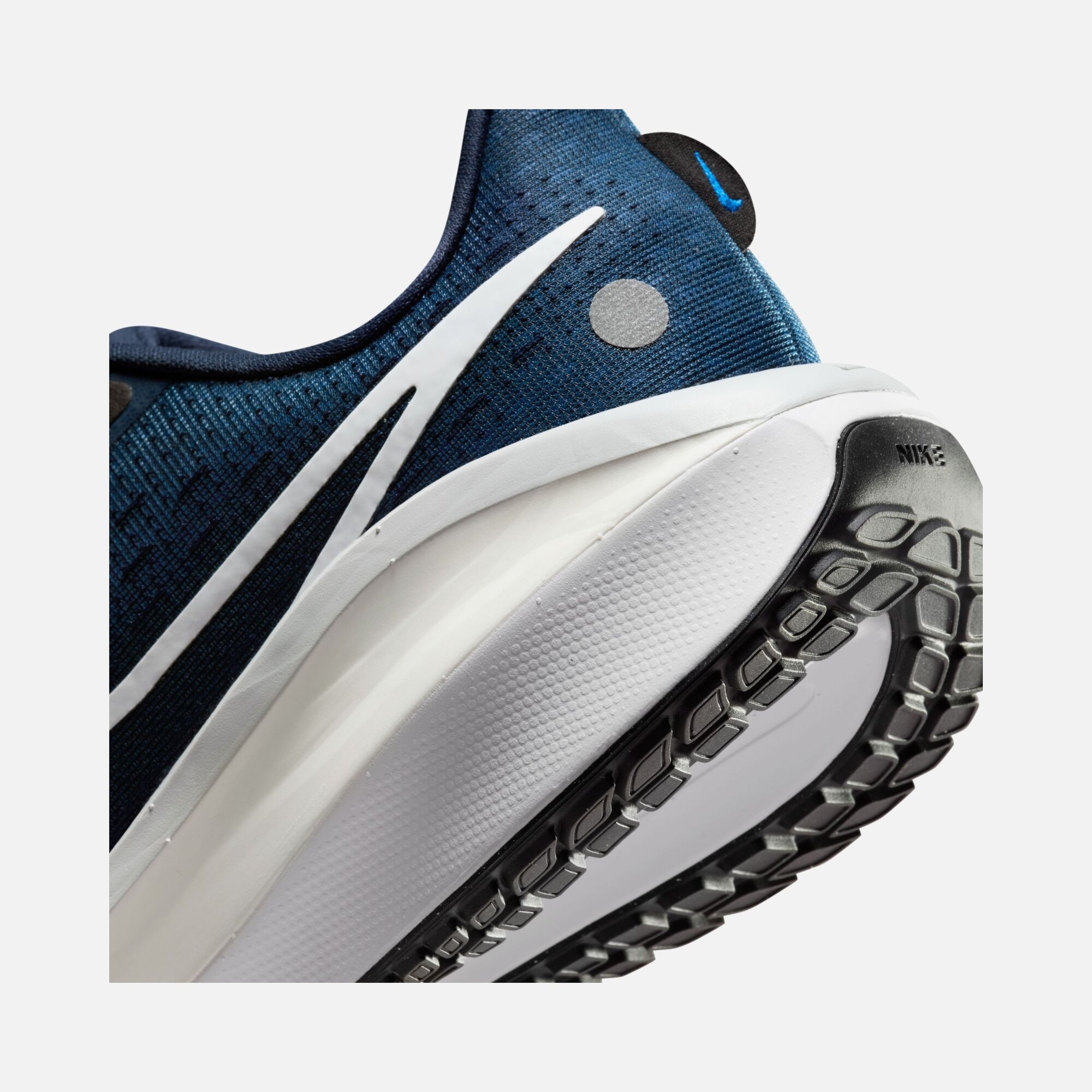 Nike Vomero 17 Road Running Erkek Spor Ayakkabı