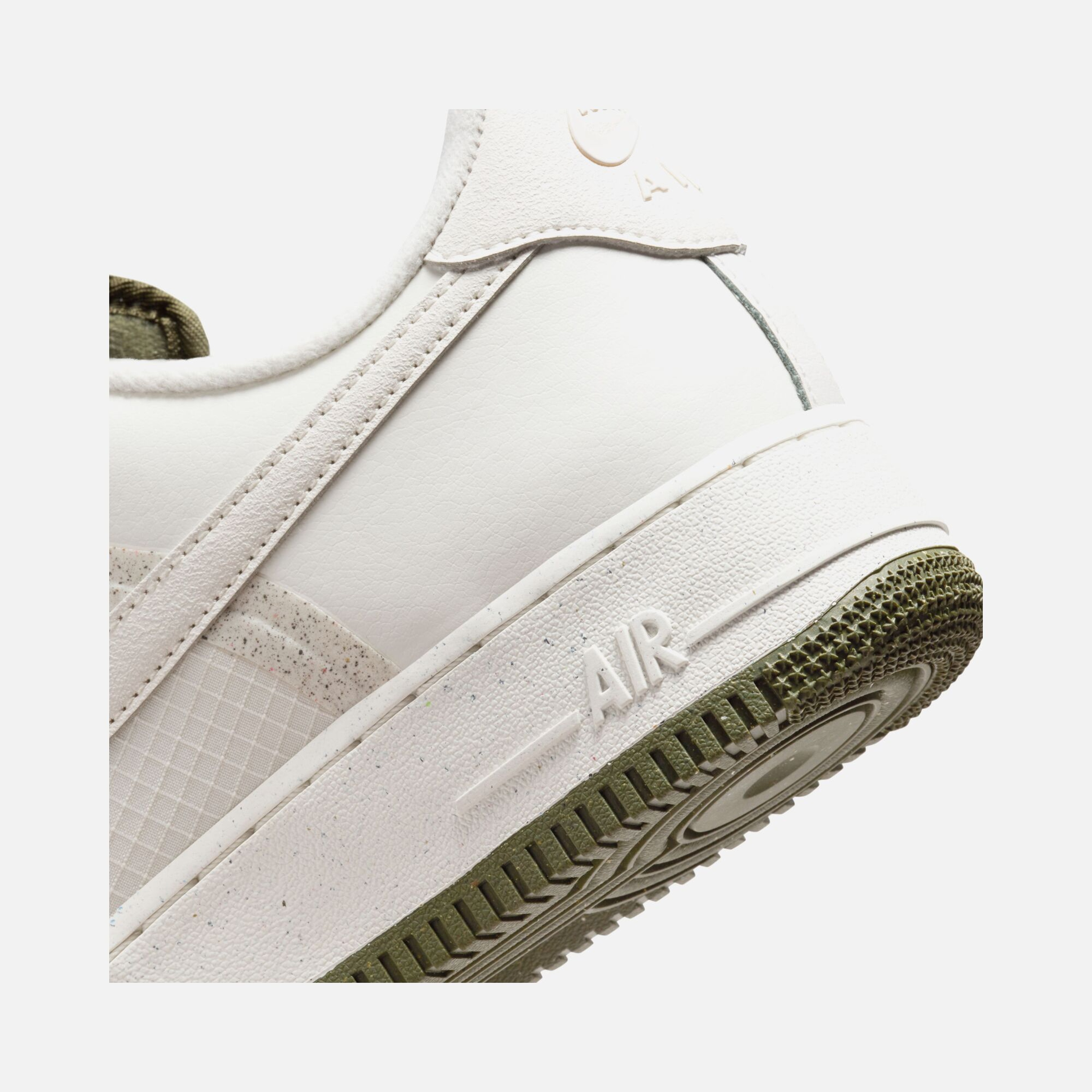 Nike Air Force 1 '07 LV8 HO23 Erkek Spor Ayakkabı