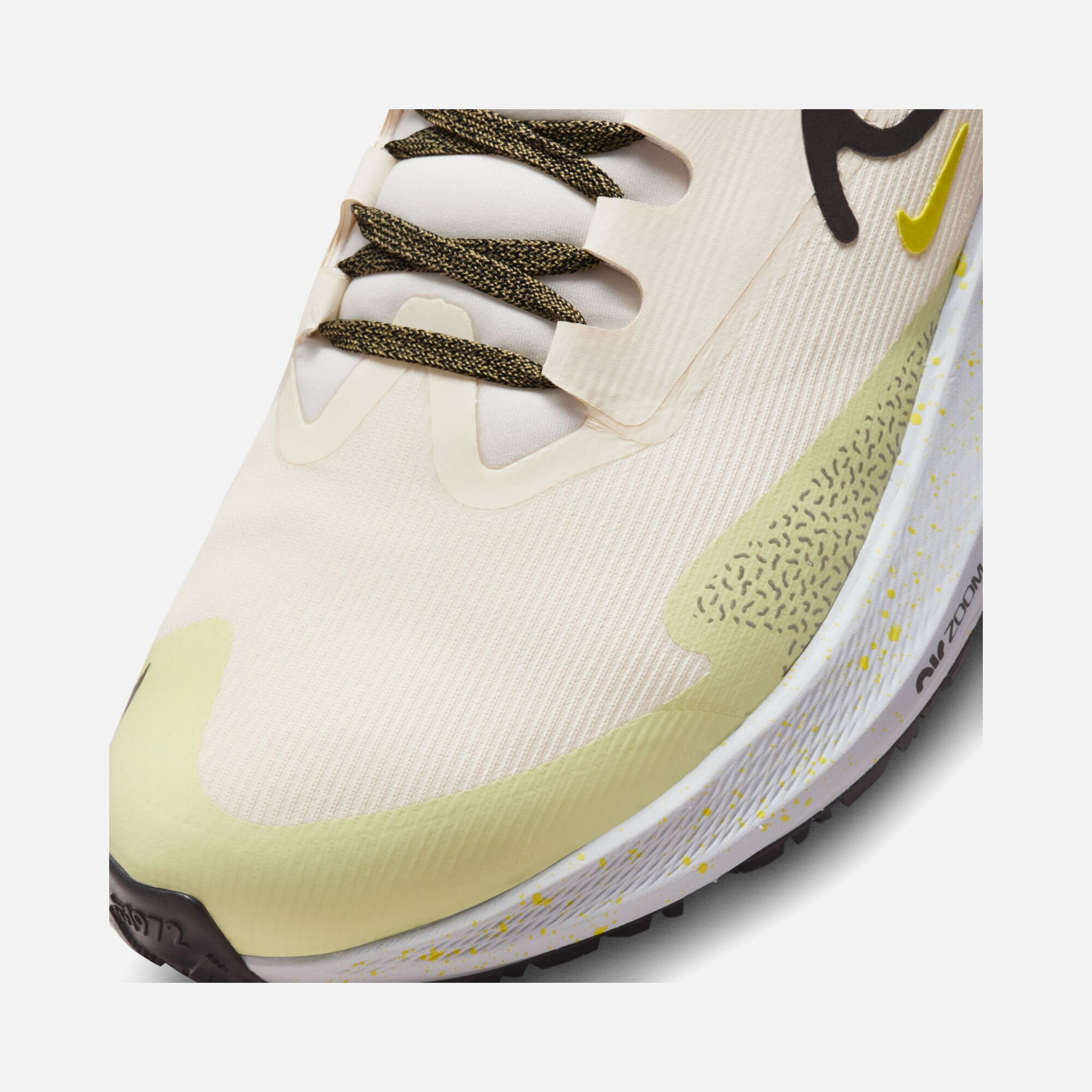 Nike Air Zoom Pegasus 39 Shield Weatherised Road Running Kadın Spor Ayakkabı