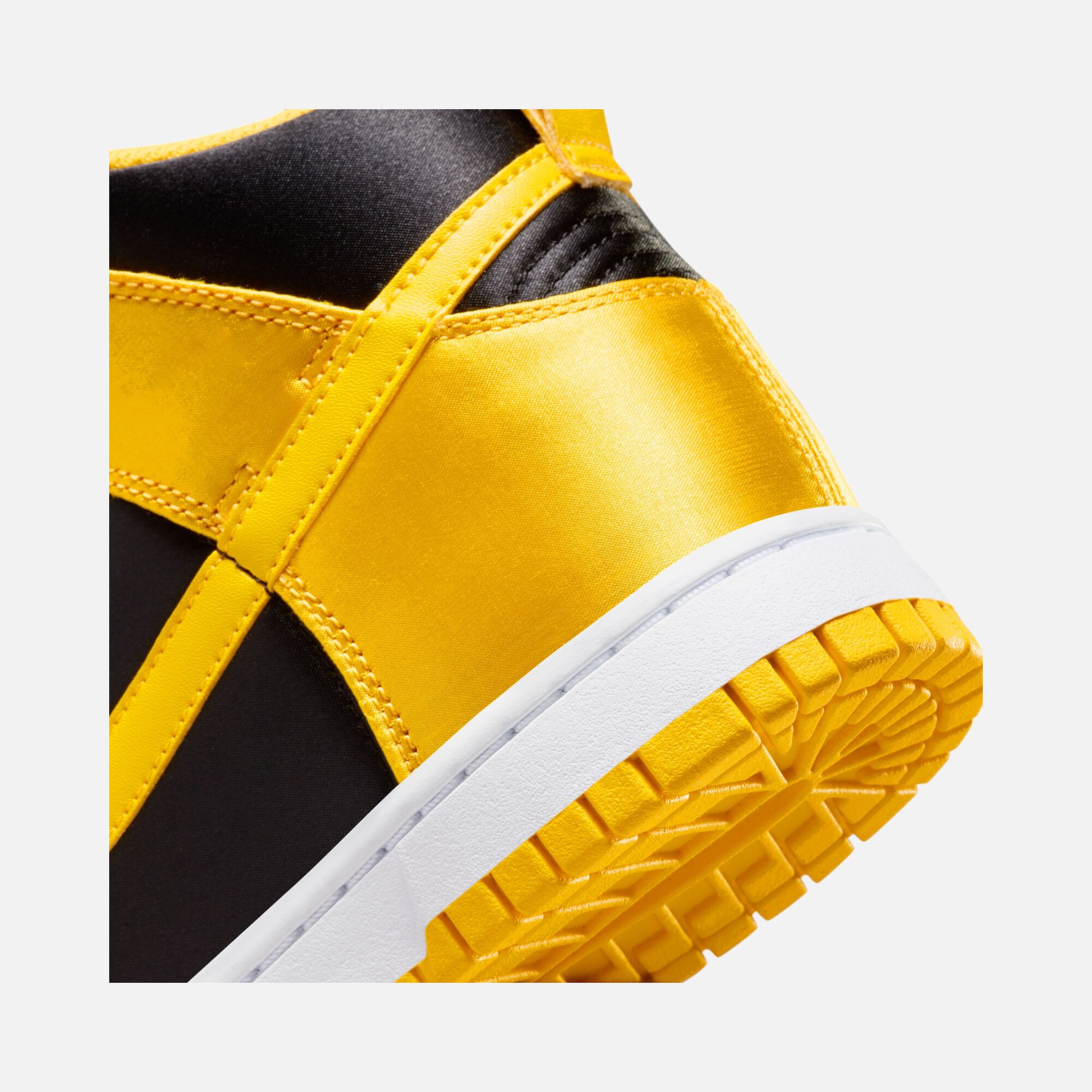 Nike Dunk High "Goldenrod Satin" Kadın Spor Ayakkabı