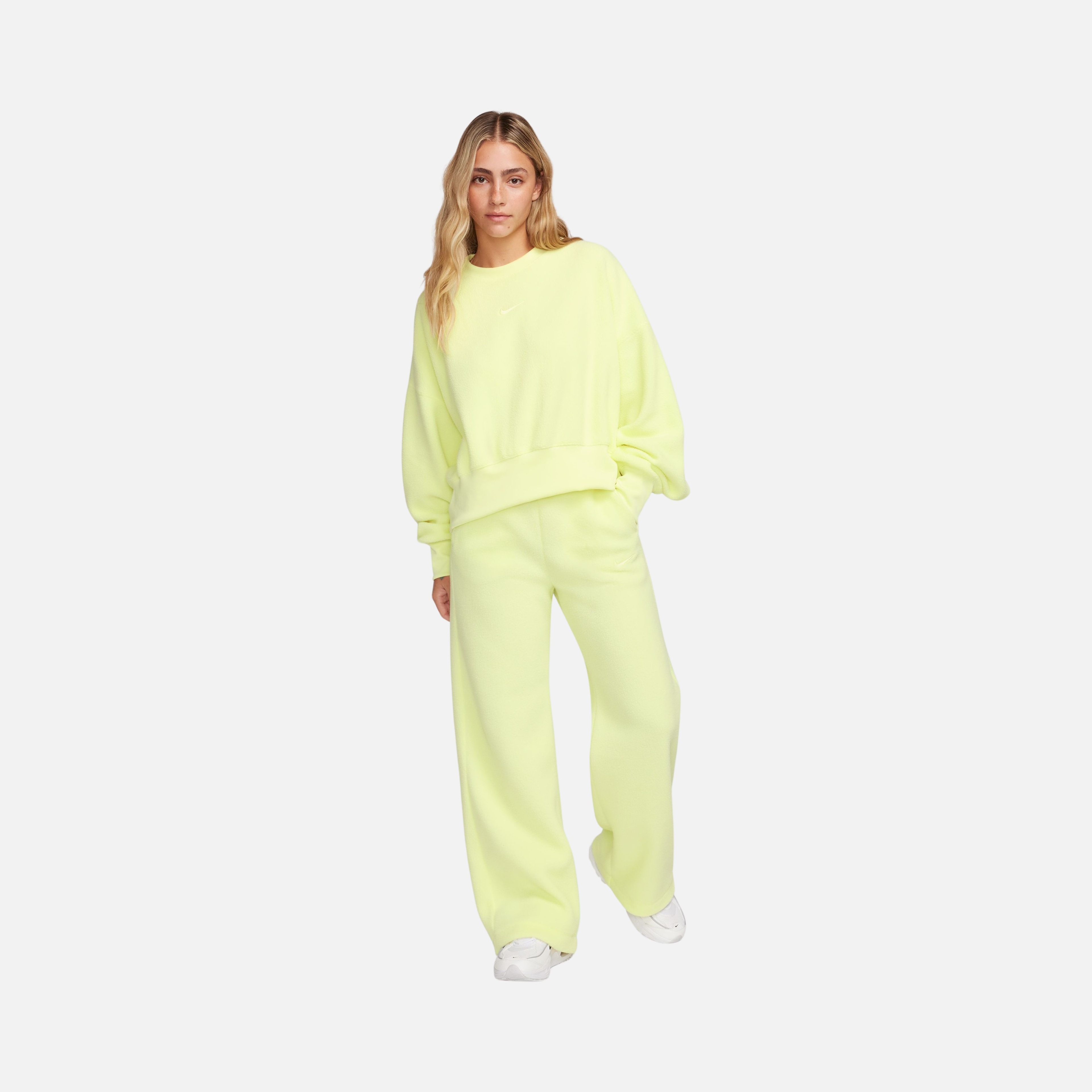Nike Sportswear Plush Mod Cropped Crew-Neck Kadın Sweatshirt