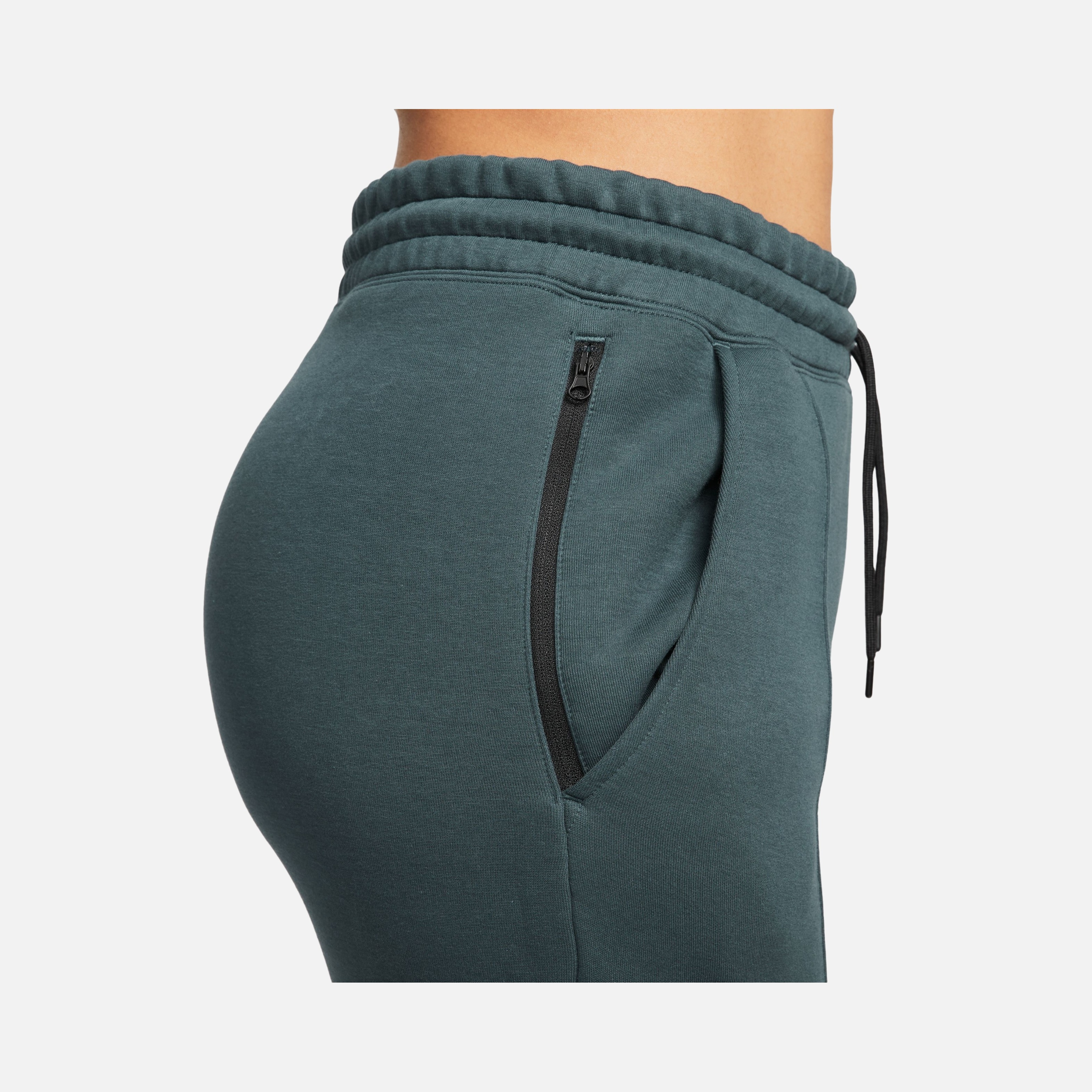 Nike Sportswear Tech Fleece Mid-Rise Kadın Eşofman Altı