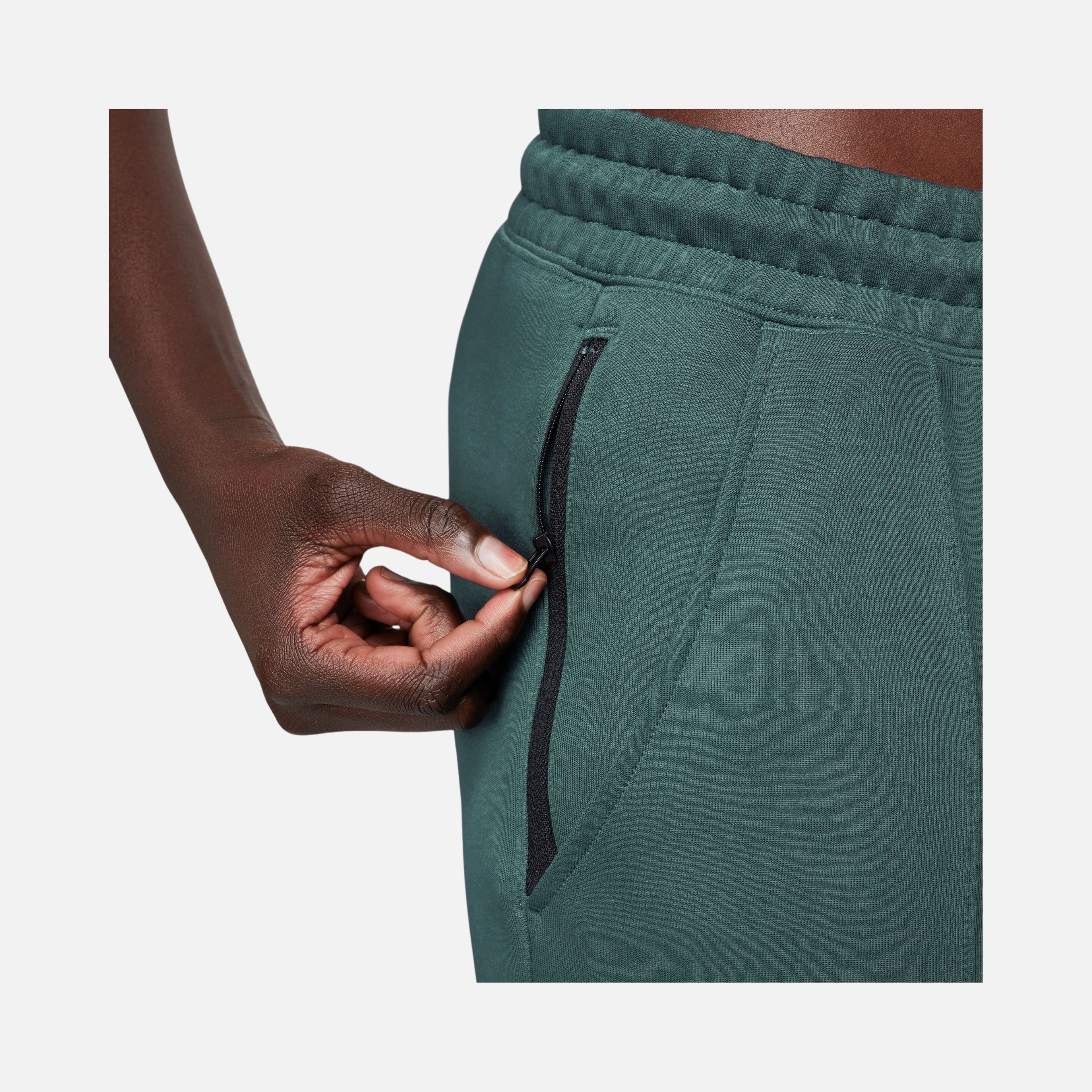 Nike Sportswear Tech Fleece Mid-Rise Kadın Eşofman Altı