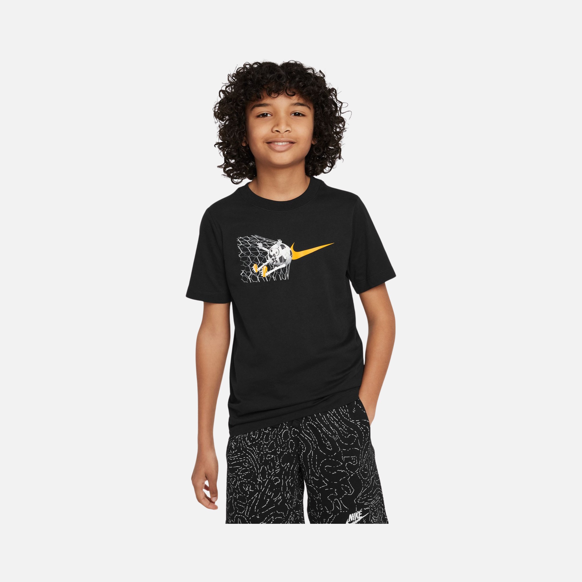 Nike Sportswear Soccer Ball Graphic Short-Sleeve Çocuk Tişört