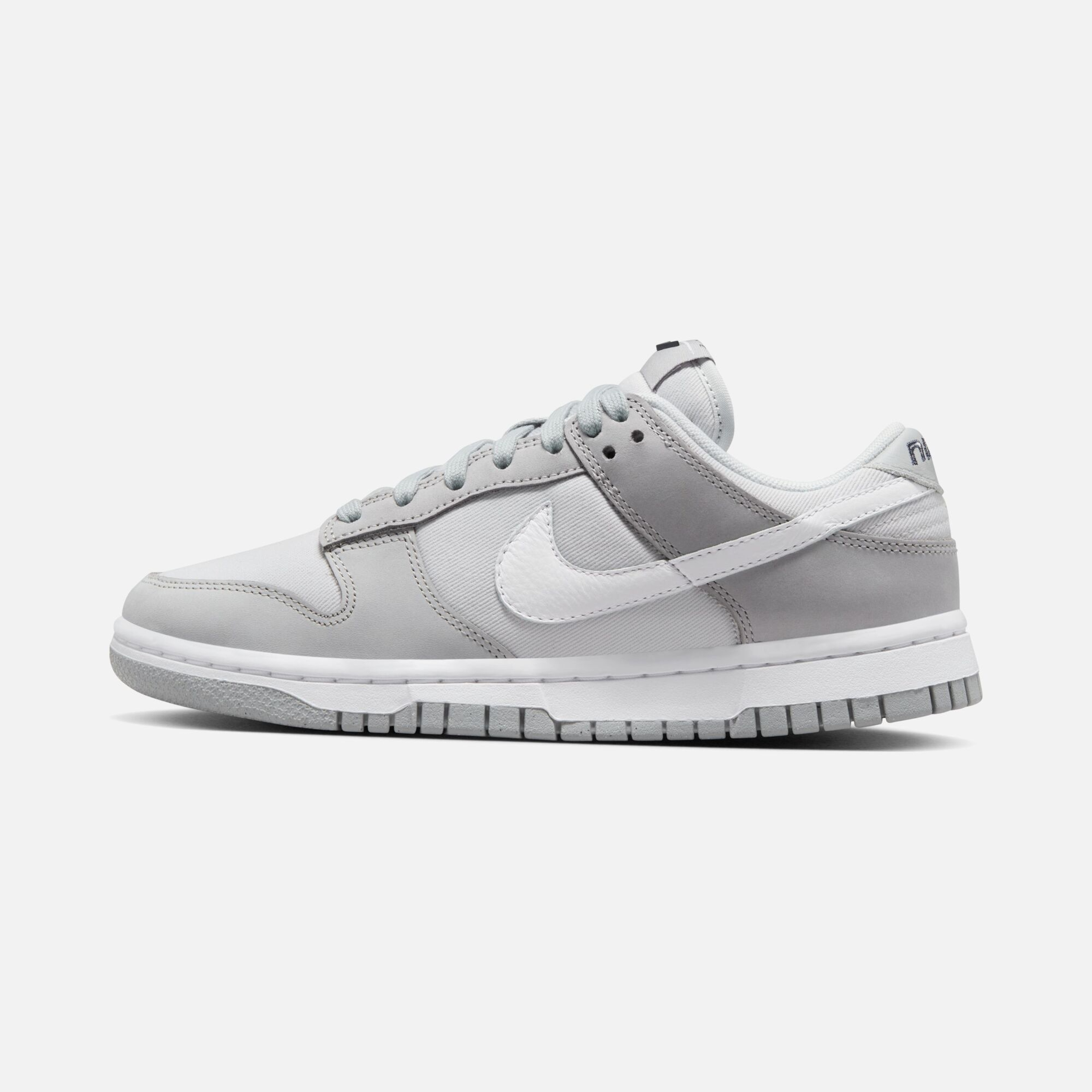 Nike Dunk Low Lux ''Light Smoke Grey and Photon Dust'' Kadın Spor Ayakkabı