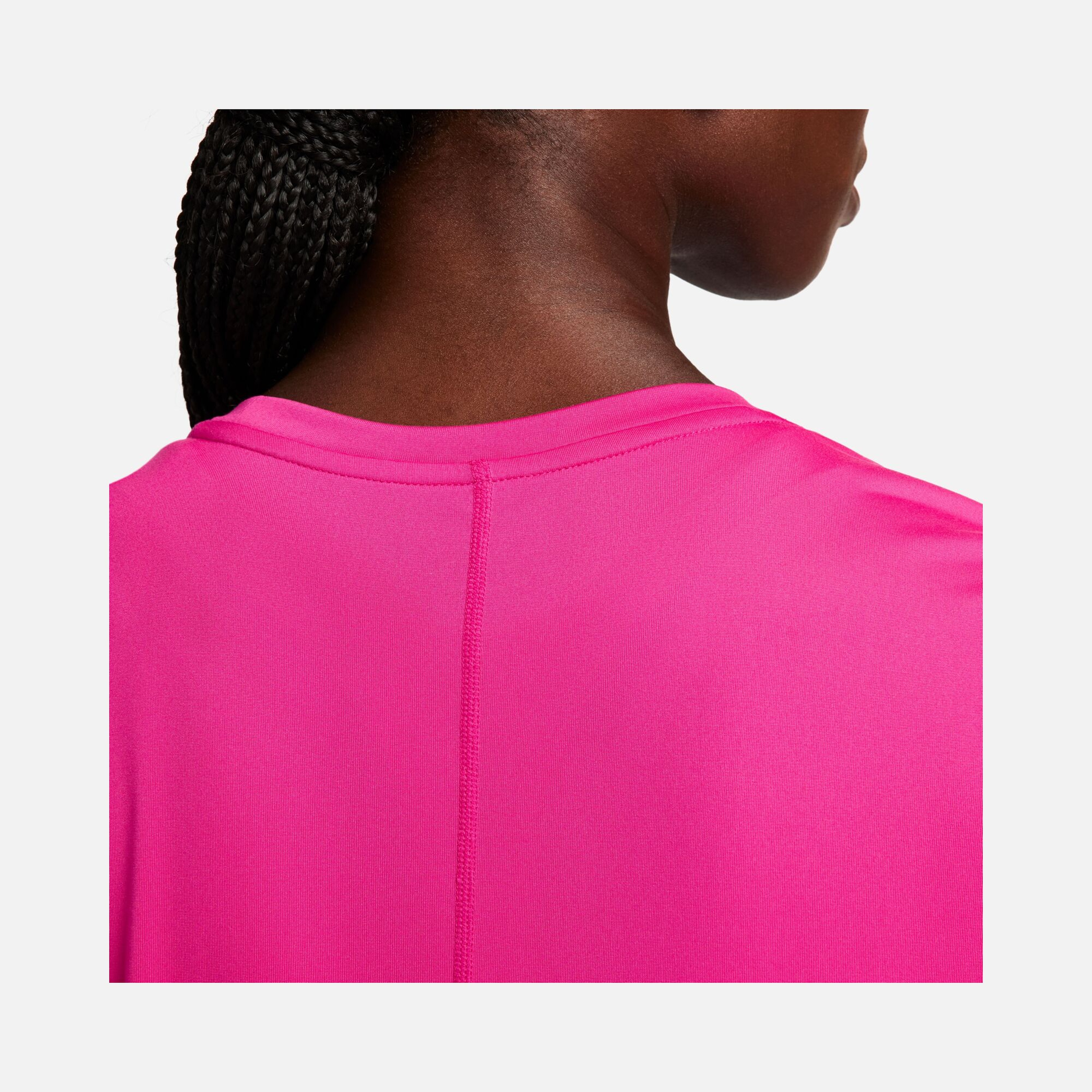 Nike Dri-Fit One Standard-Fit Short Sleeve Kadın Tişört