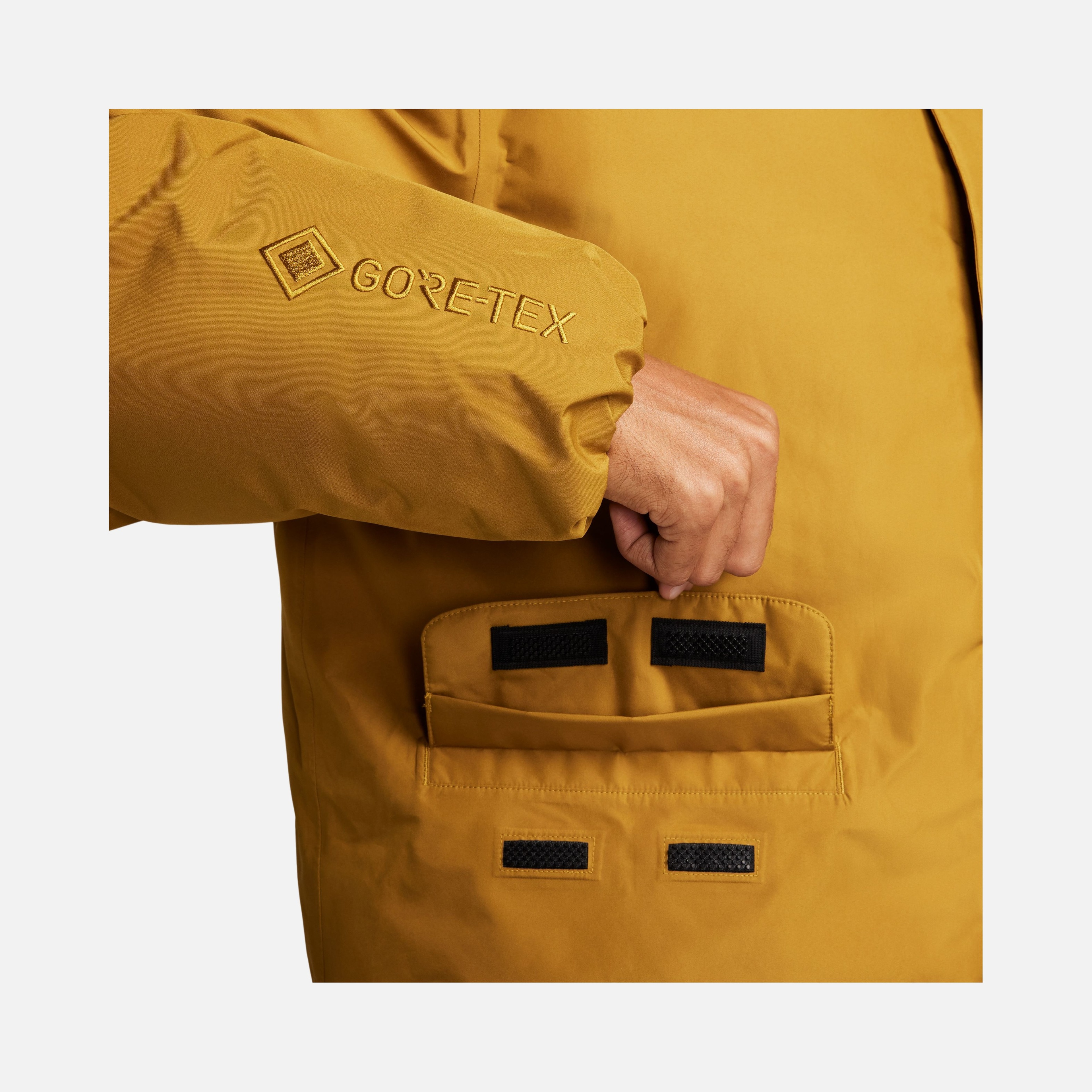 Nike Sportswear Gore-Tex Loose Storm-Fit ADV EcoDown Full-Zip Hoodie Erkek Mont