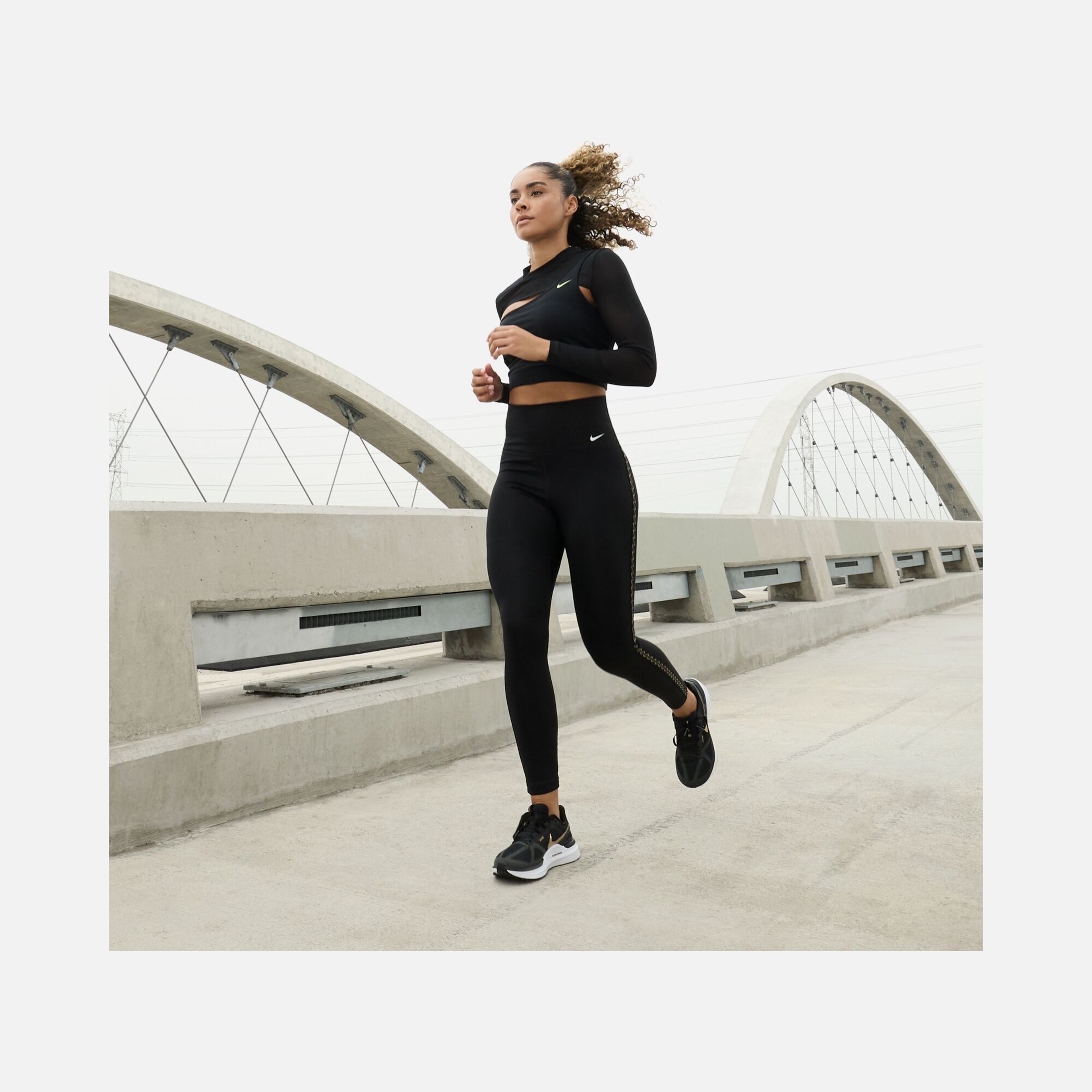 Nike Air Zoom Structure 25 Road Running Kadın Spor Ayakkabı