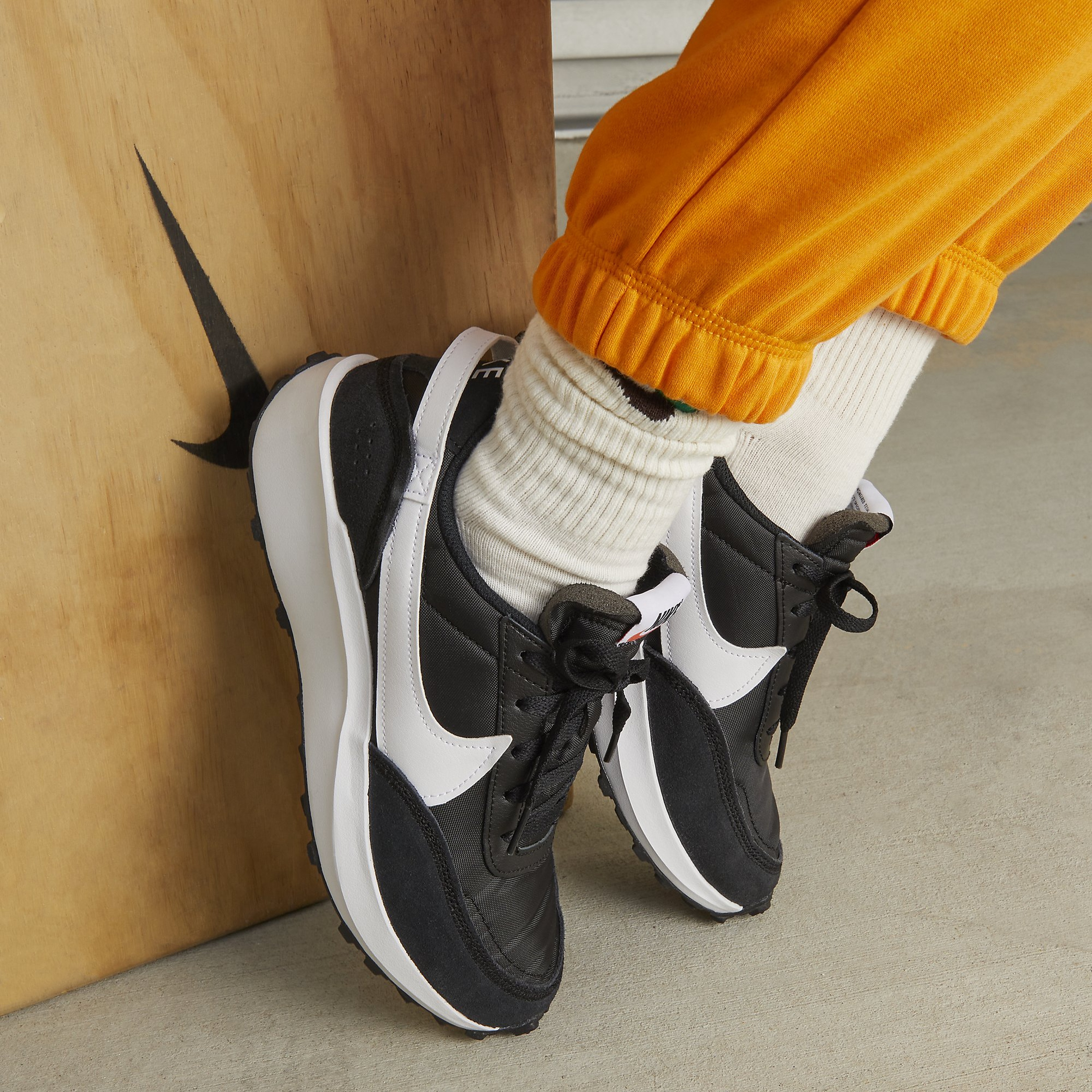 Nike Waffle Debut Kadın Spor Ayakkabı