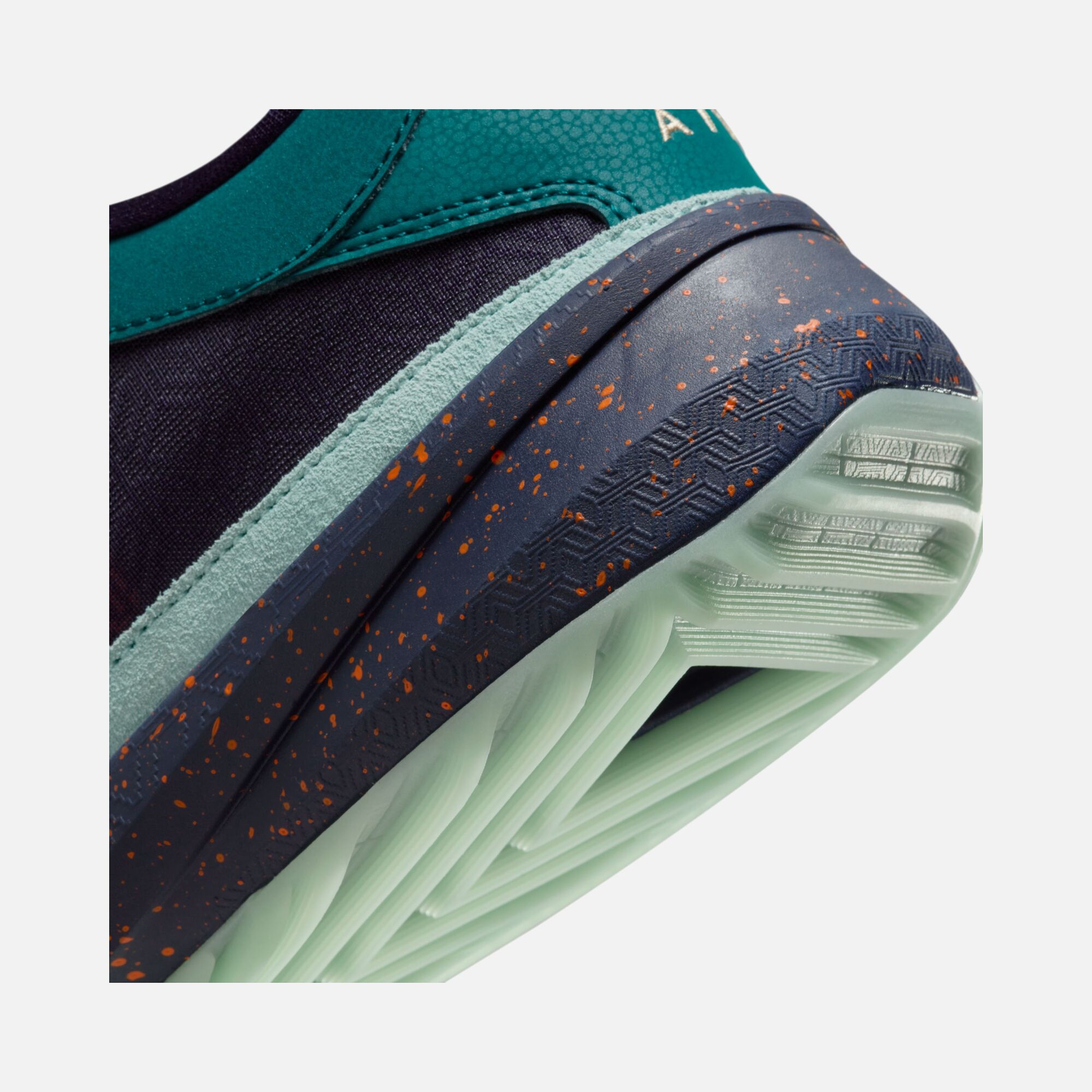 Nike Giannis Antetokounmpo Zoom Freak 5 Erkek Basketbol Ayakkabısı