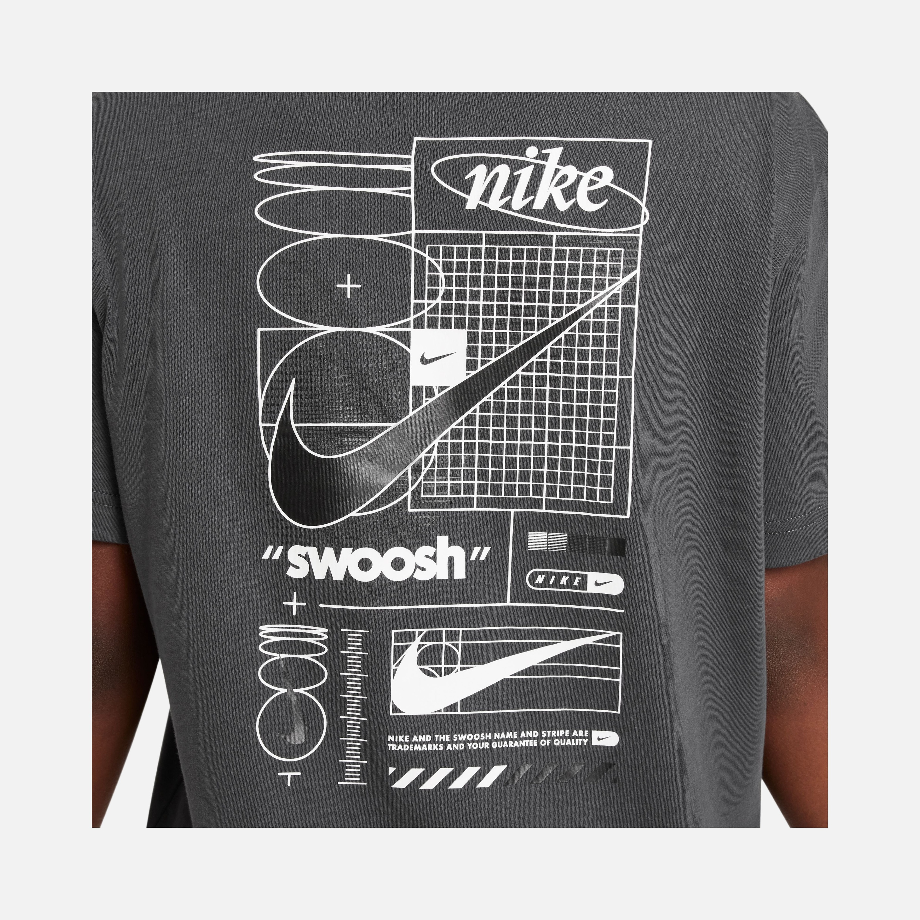 Nike Sportswear Swoosh Graphic Boyfriend Short-Sleeve (Girls') Çocuk Tişört