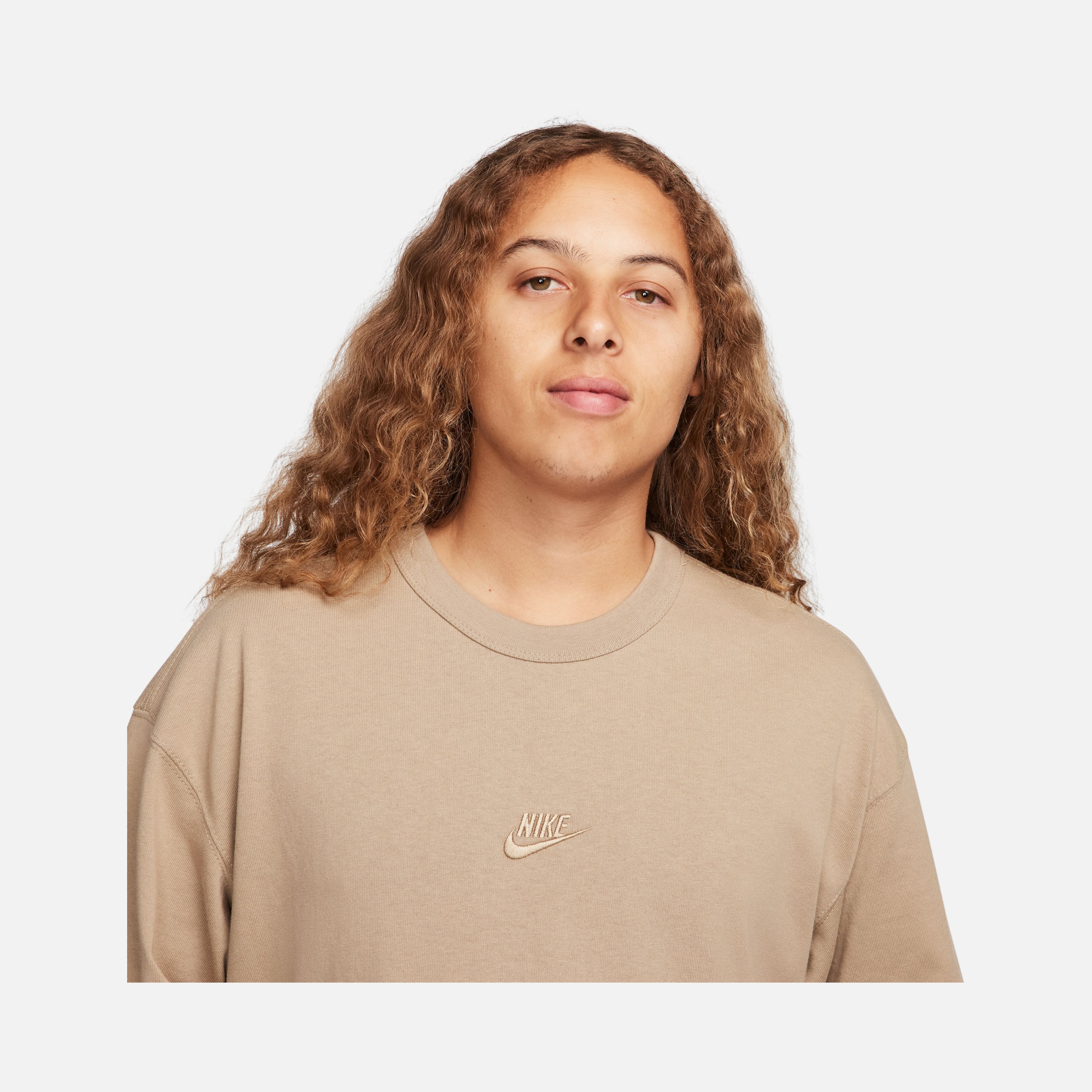 Nike Sportswear Premium Essentials Short-Sleeve Erkek Tişört