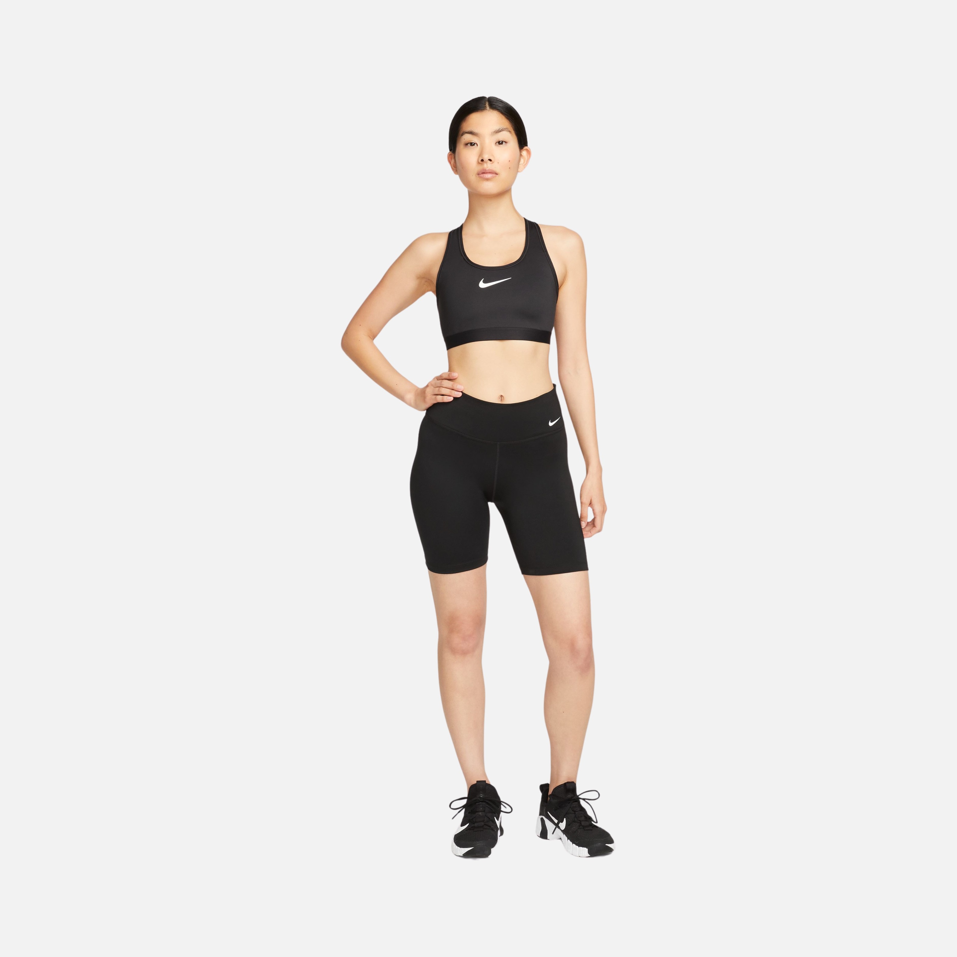 Nike Swoosh High-Support Non-Padded Adjustable Training Kadın Bra