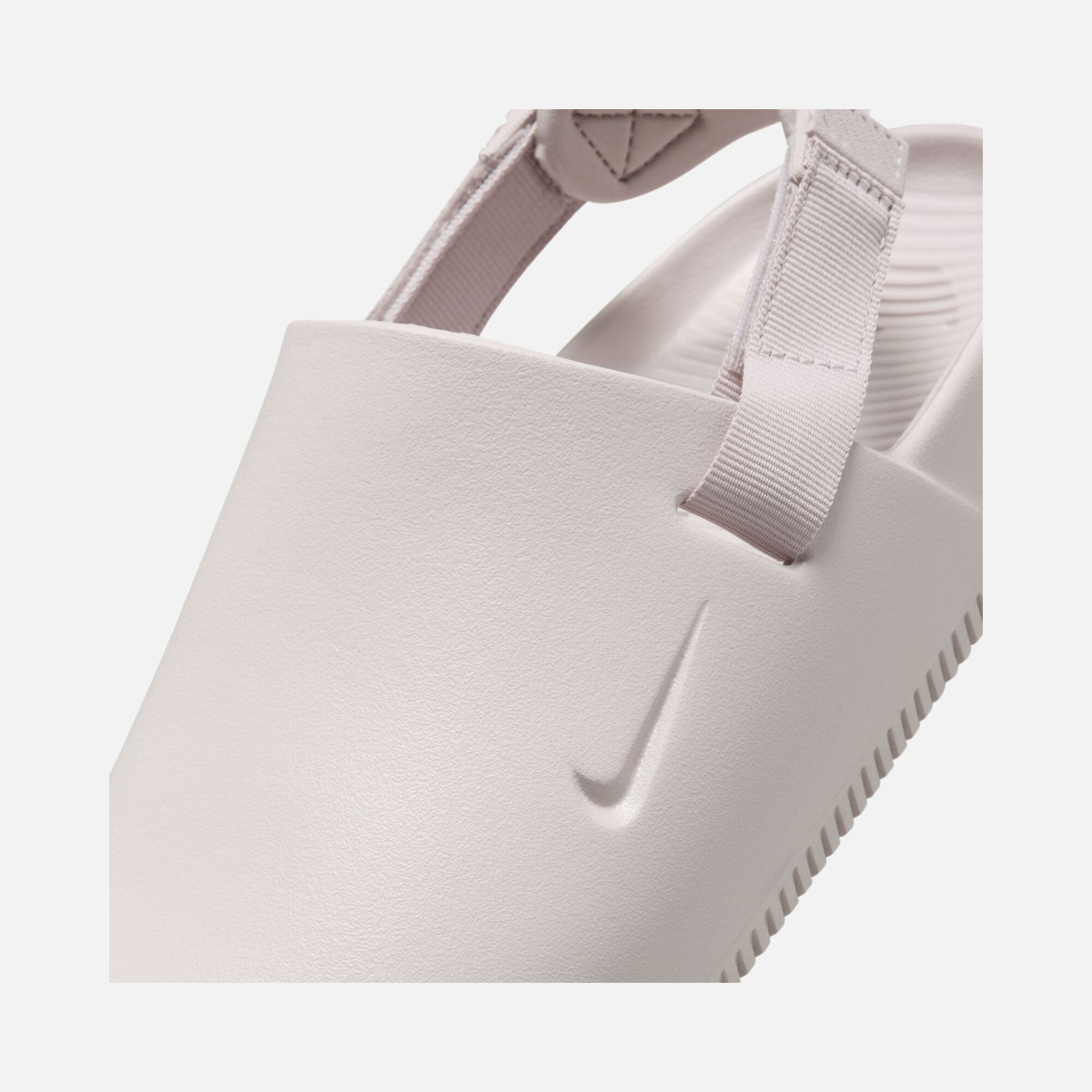 Nike Calm ''Toe Part Closed'' Kadın Terlik