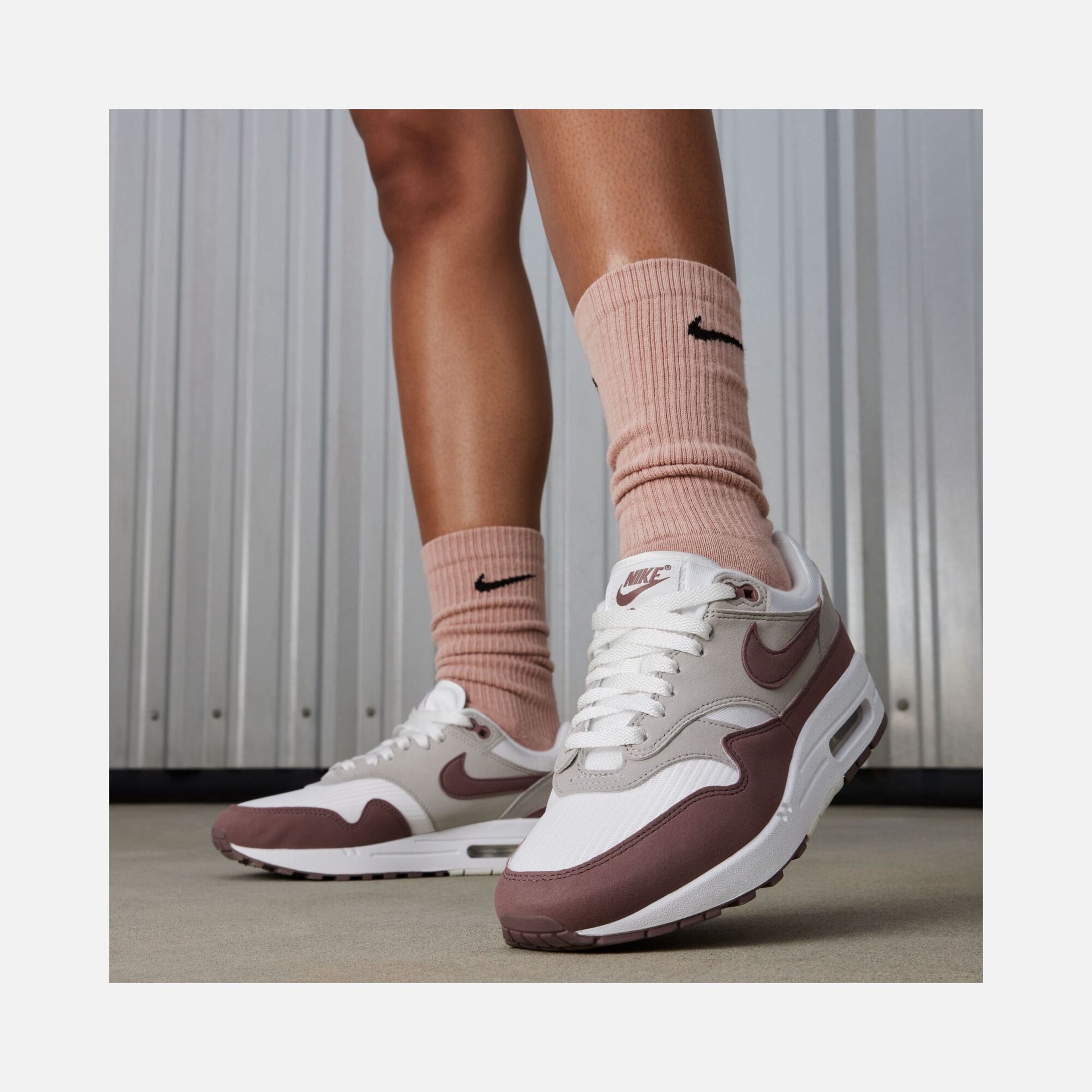 Nike Air Max 1 ''Suede Detail'' Kadın Spor Ayakkabı