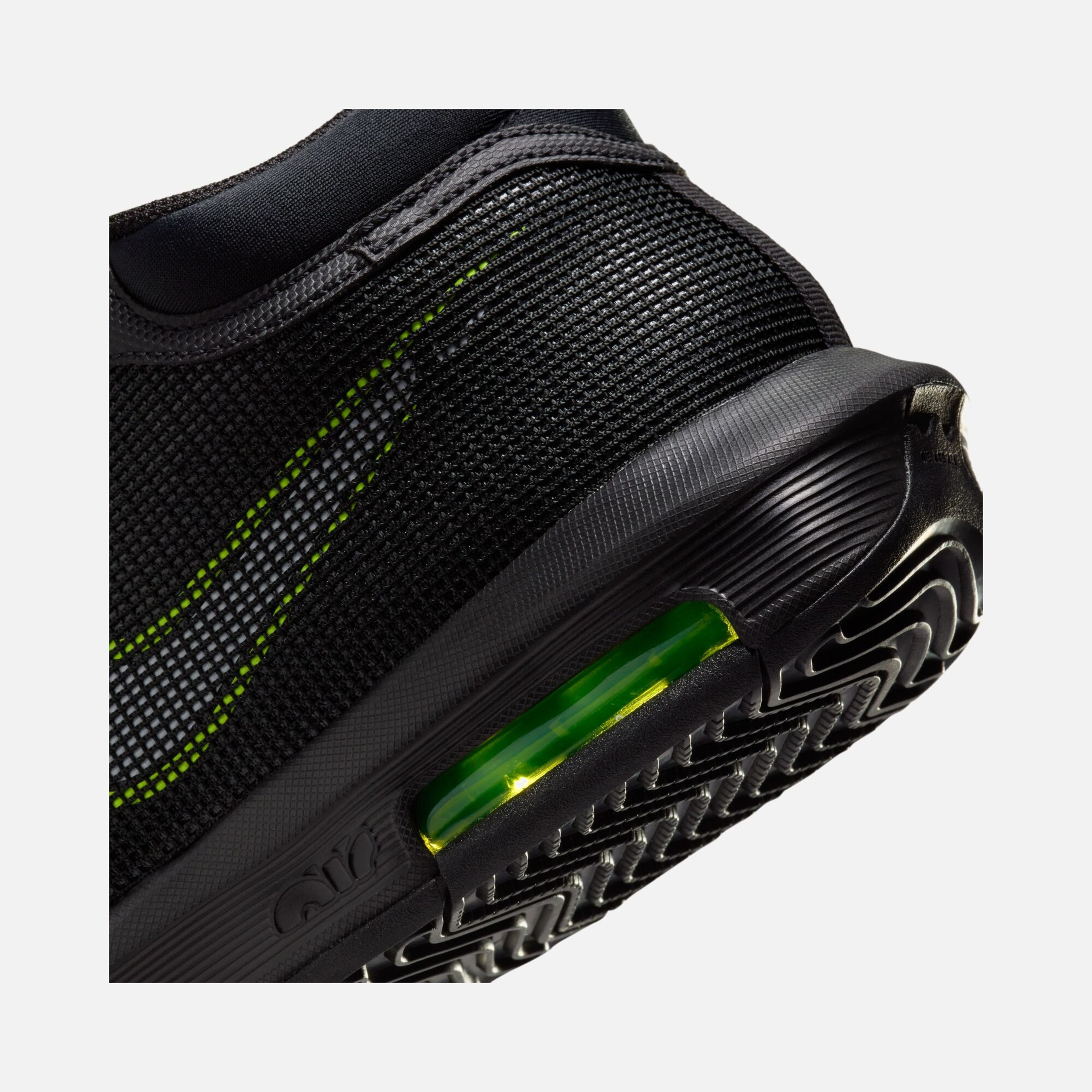 Nike LeBron James Witness VIII Erkek Basketbol Ayakkabısı