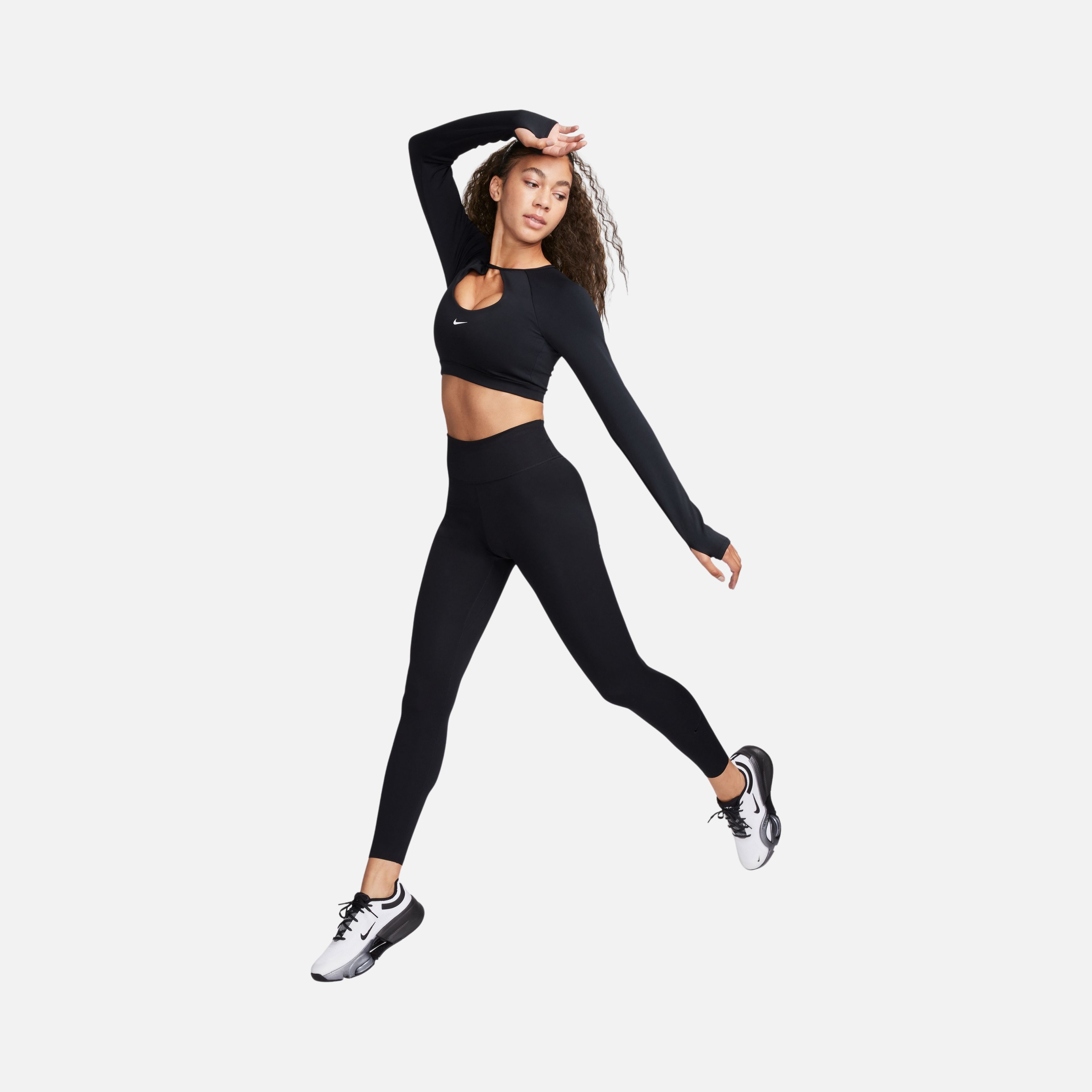 Nike Dri-Fit Cropped Medium-Support Padded Long-Sleeve Training Kadın Bra