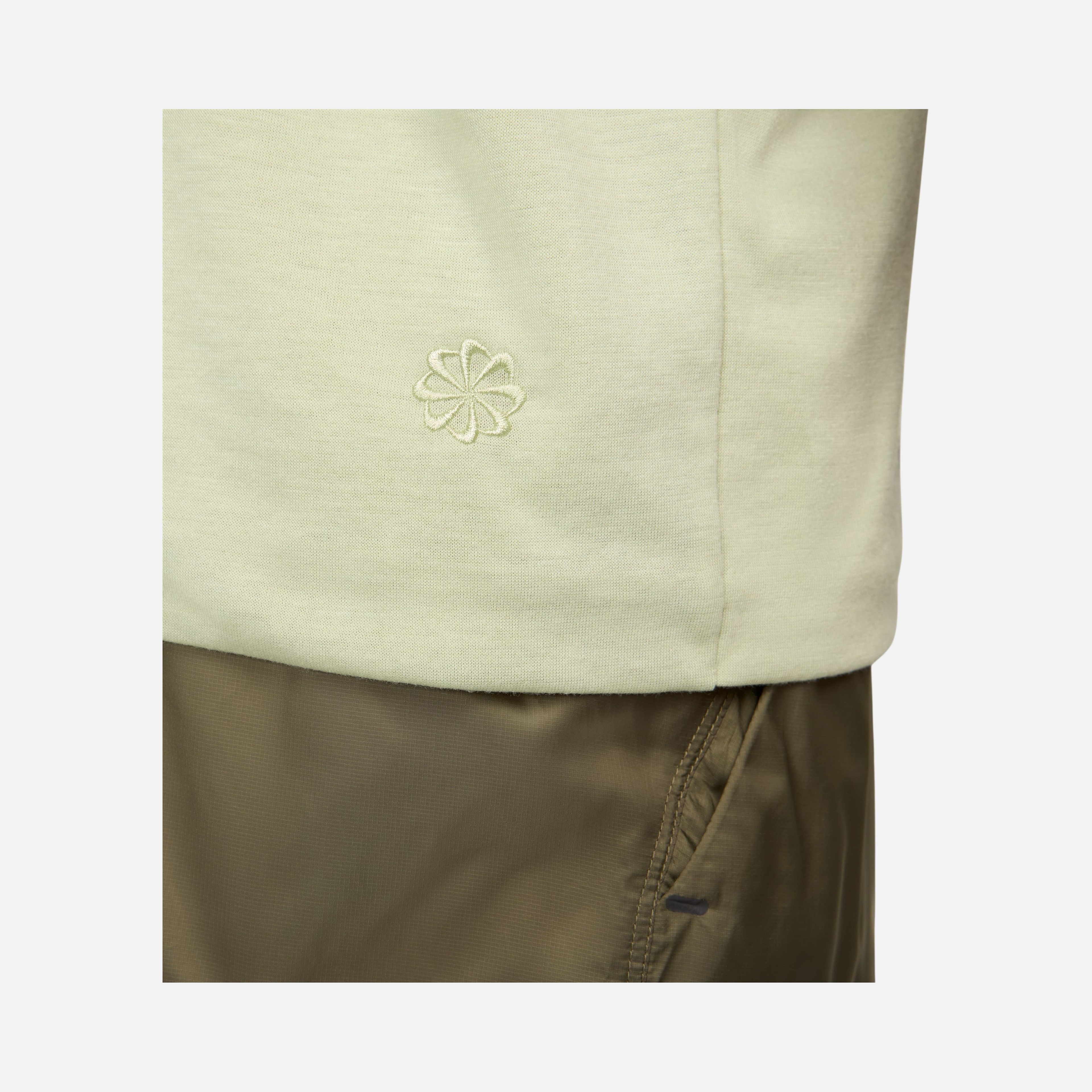 Nike Dri-Fit Sportswear Tech Pack Short-Sleeve Erkek Tşört