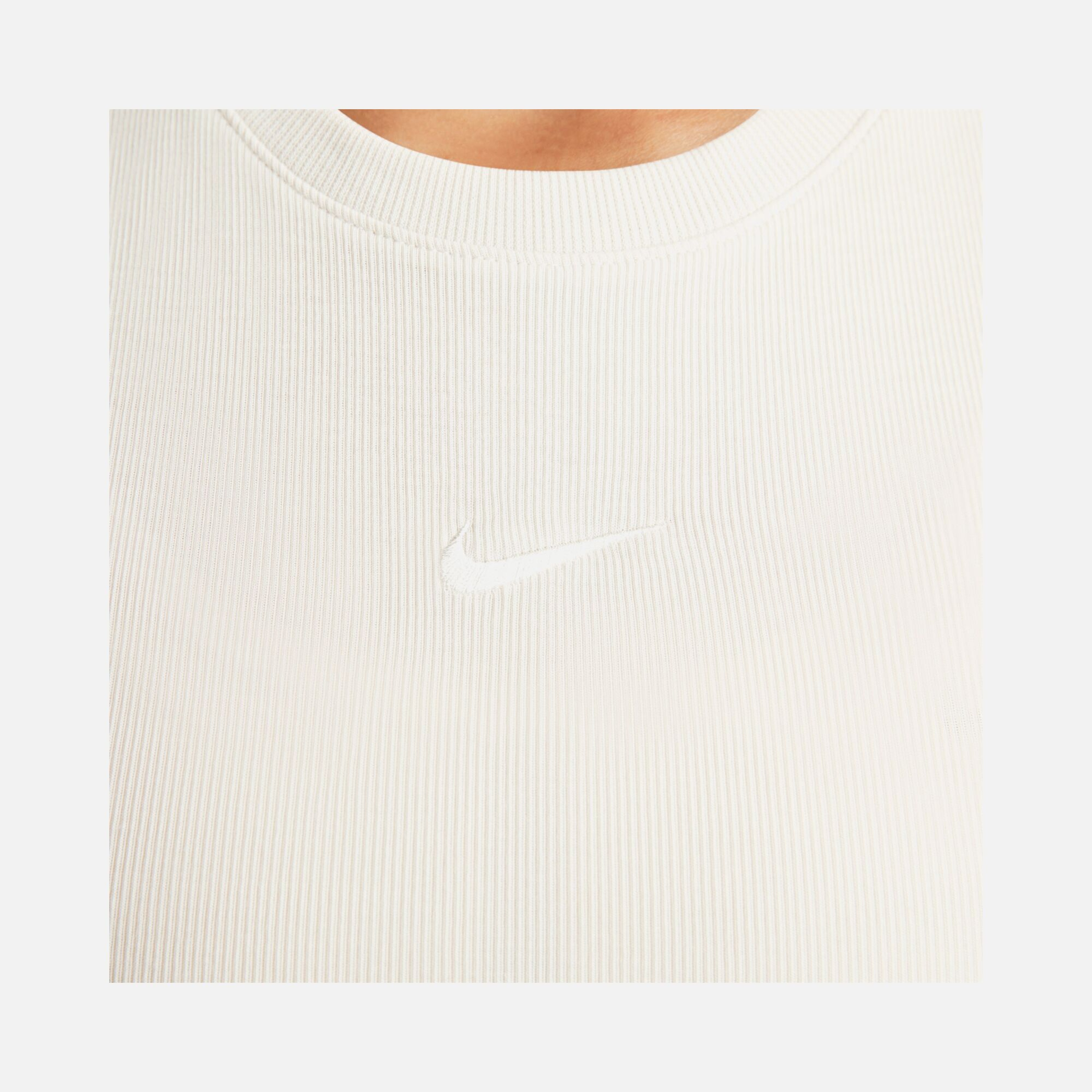 Nike Sportswear Chill Knit Tight Cropped Mini-Rib Kadın Atlet