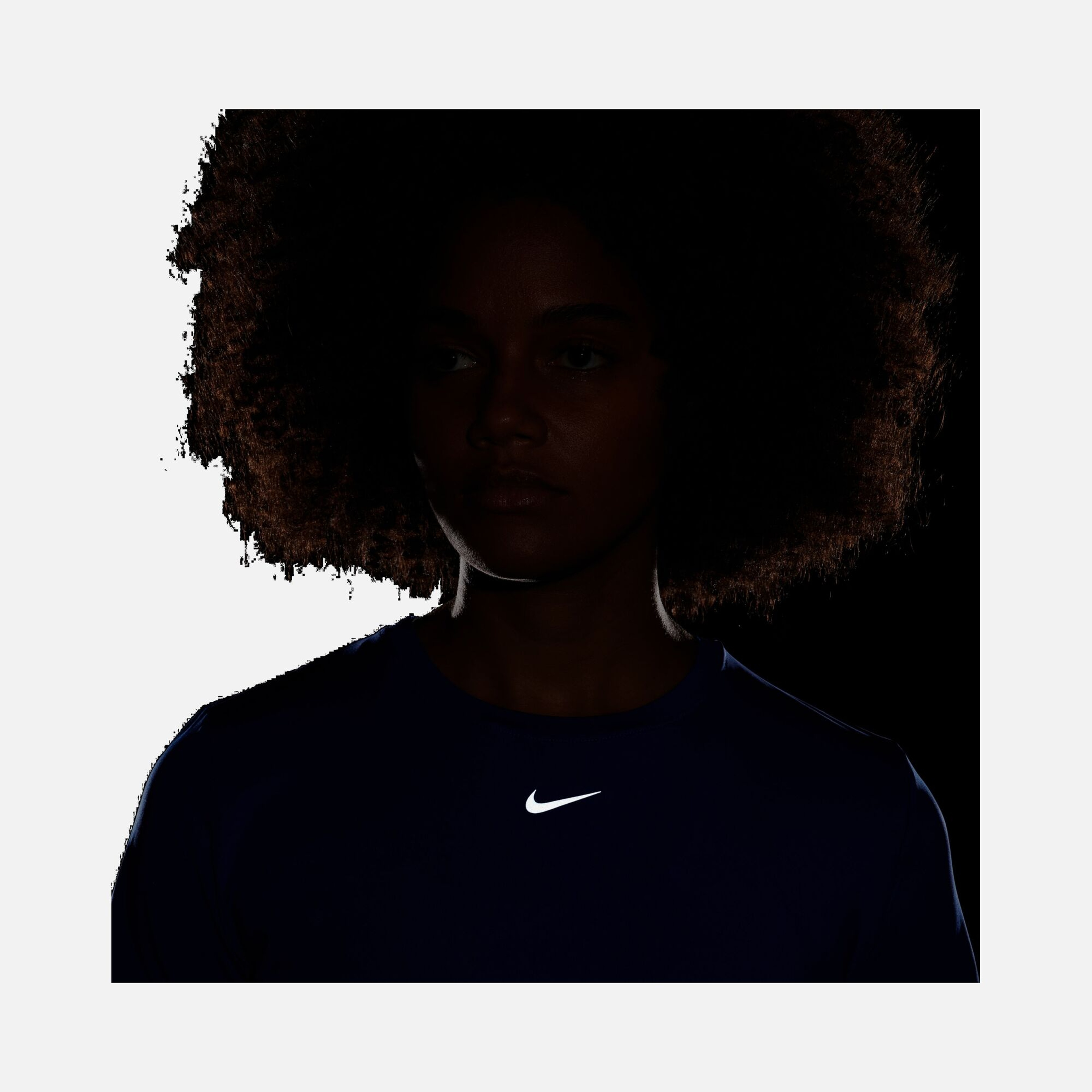 Nike One Classic Dri-Fit Short-Sleeve Training Kadın Tişört