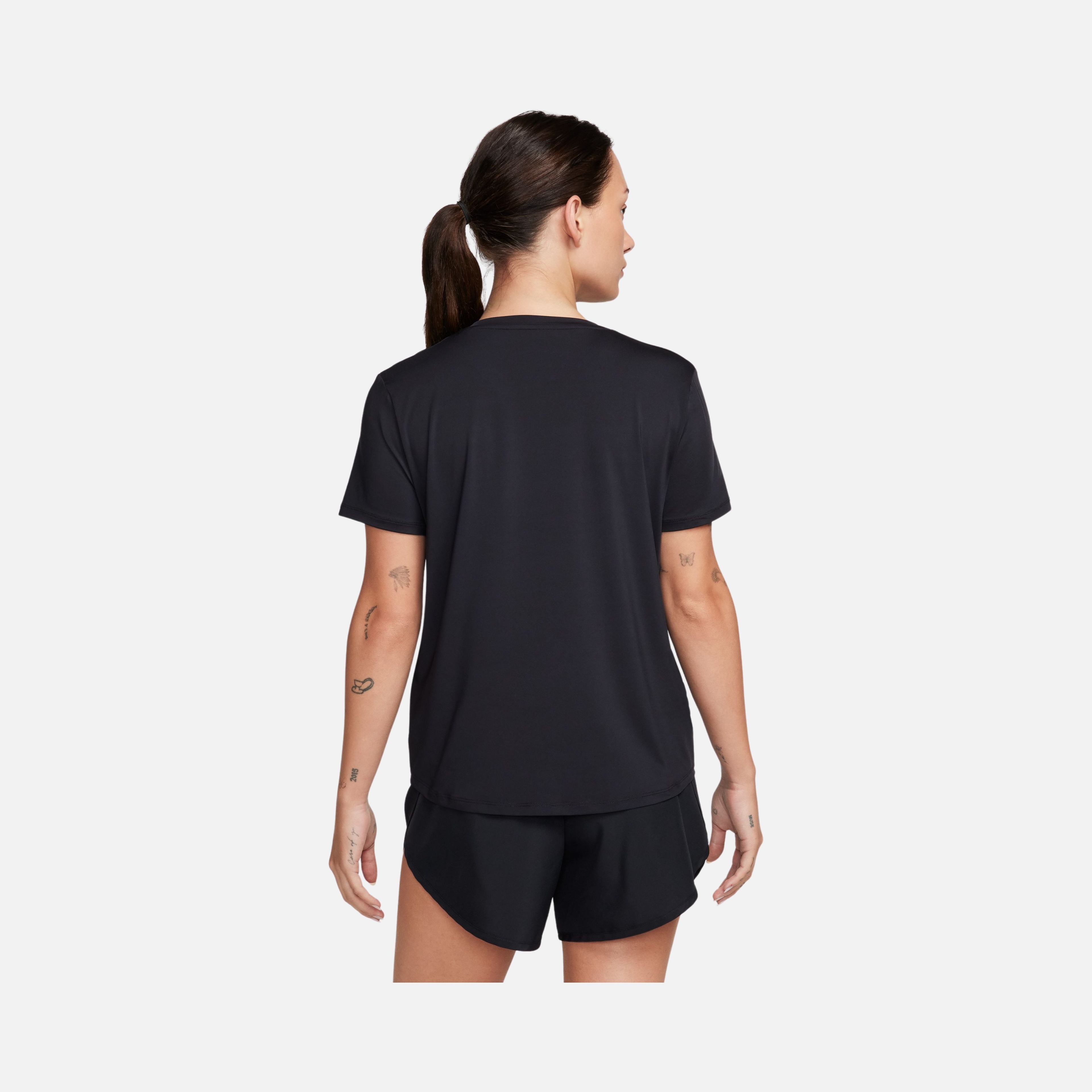 Nike One Classic Dri-Fit Short-Sleeve Training Kadın Tişört