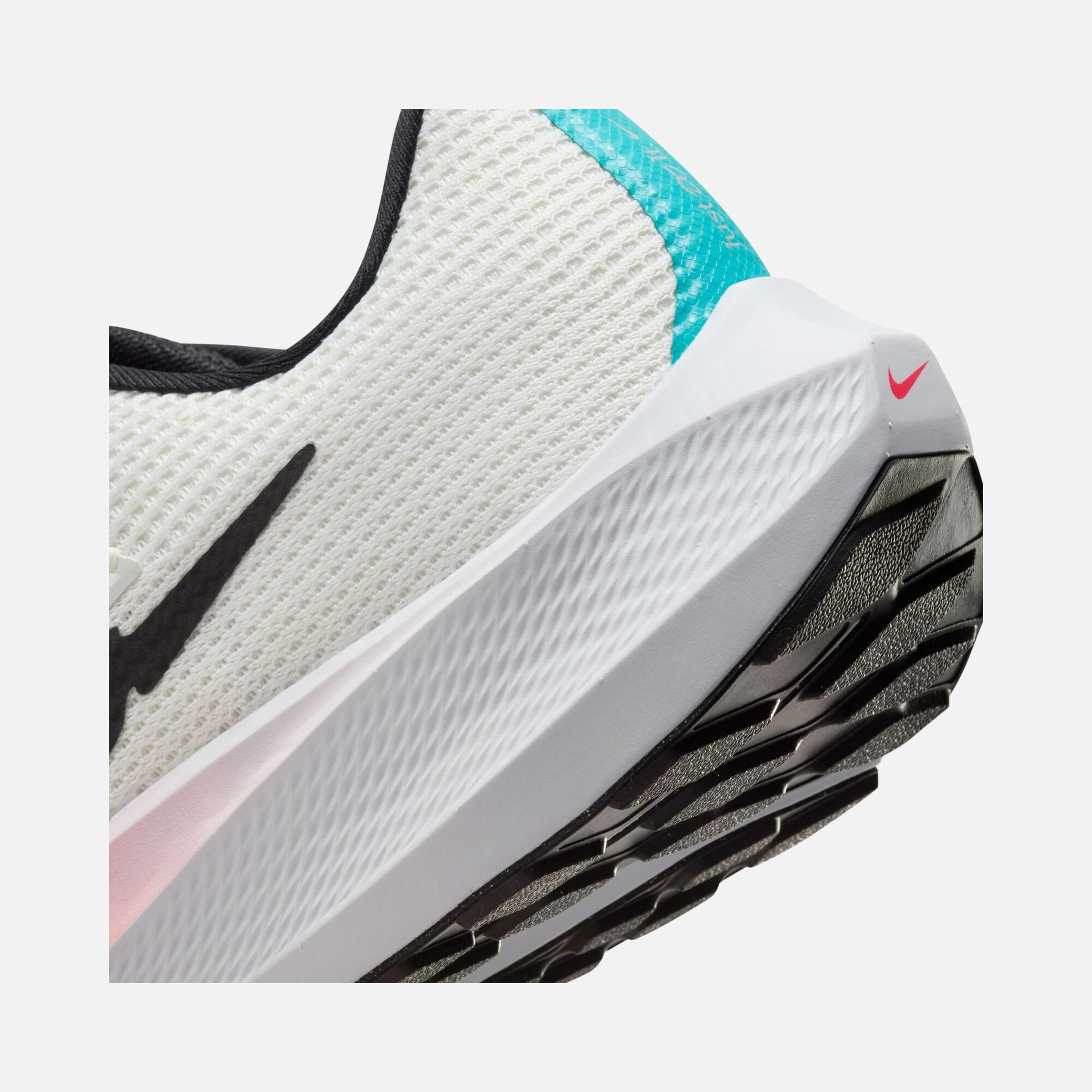 Nike Air Zoom Pegasus 40 ''Year of the Dragon'' Road Running Erkek Spor Ayakkabı