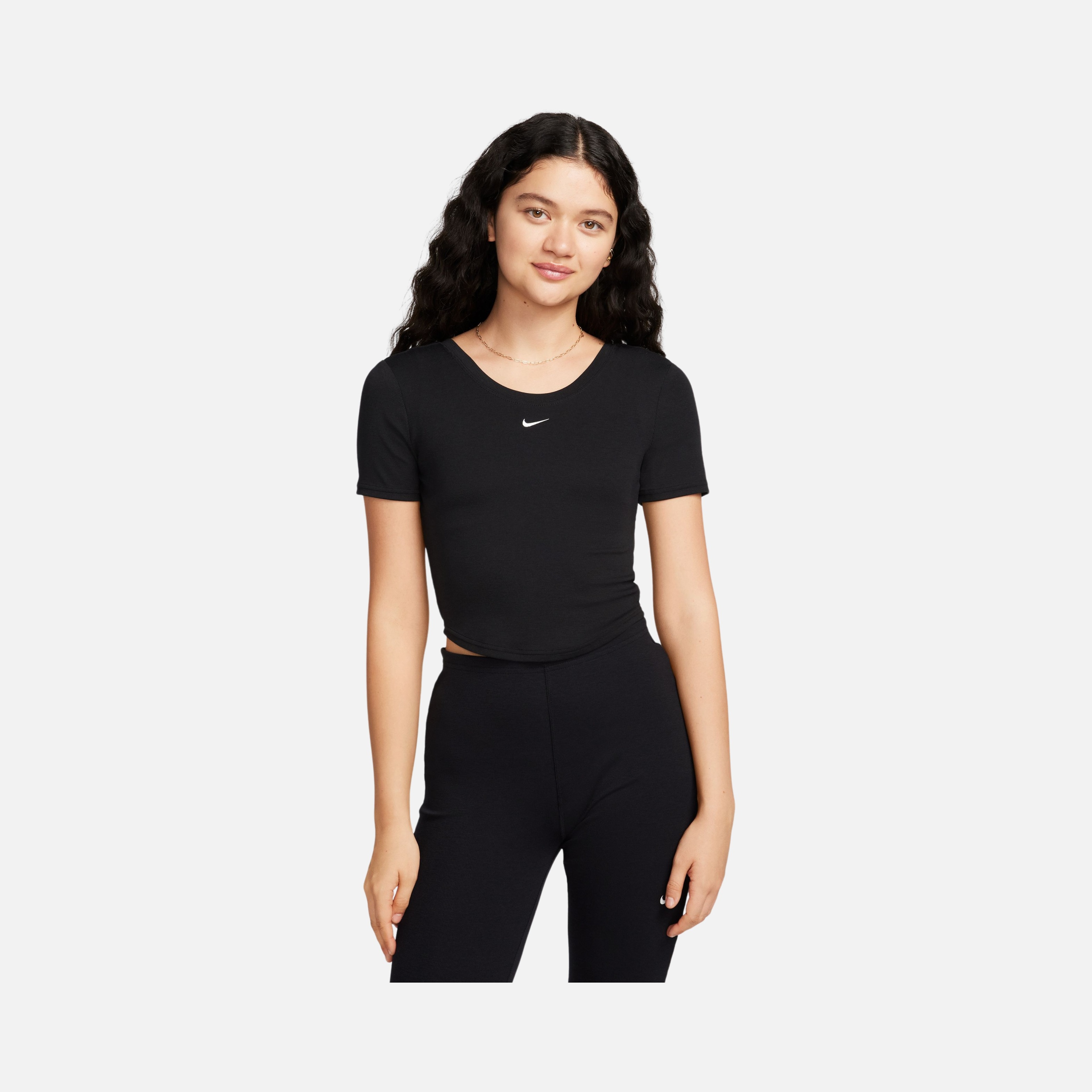 Nike Sportswear Chill Knit Tight Scoop-Back Mini-Rib Short-Sleeve Kadın Tişört