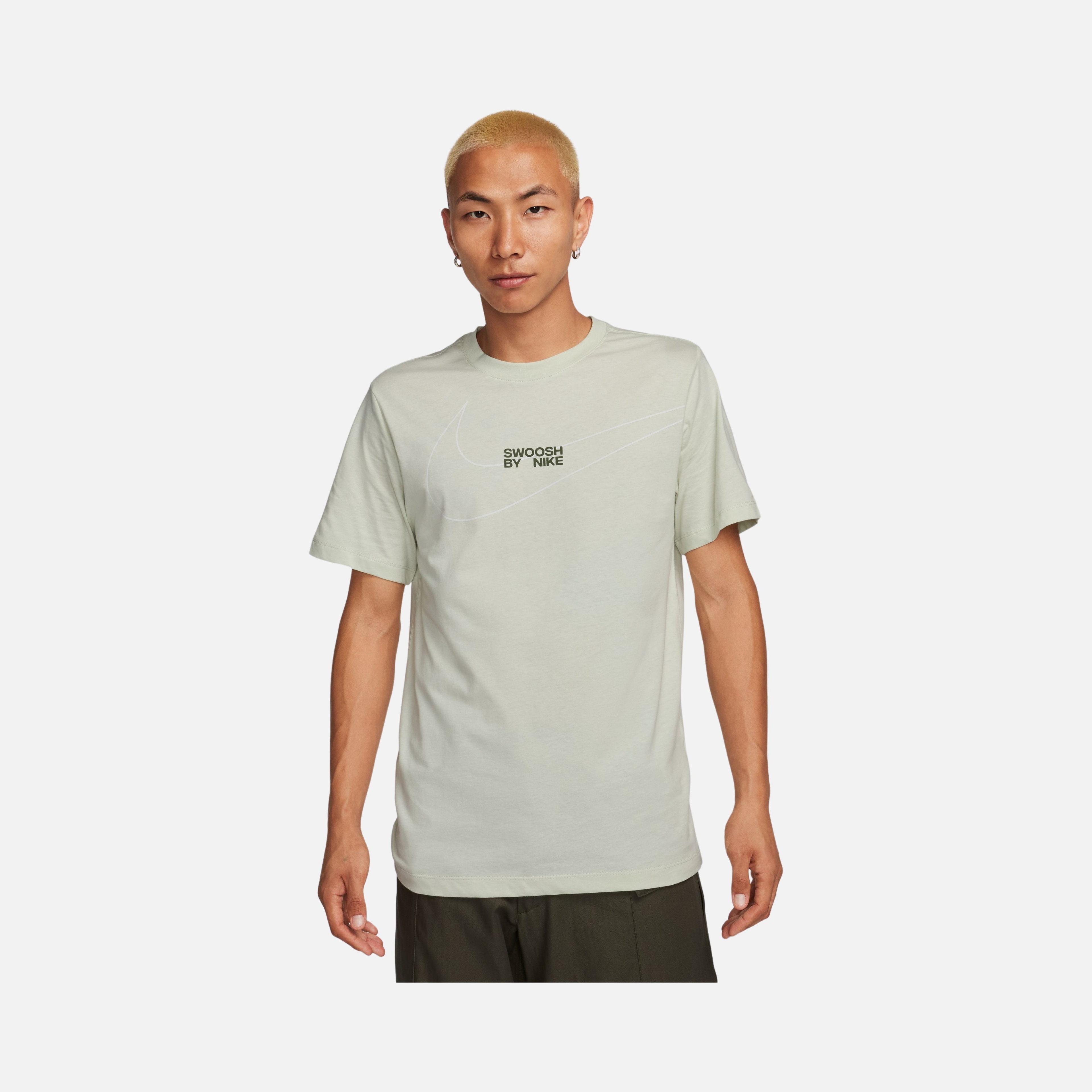 Nike Sportswear Big Swoosh Graphic Short-Sleeve Erkek Tişört