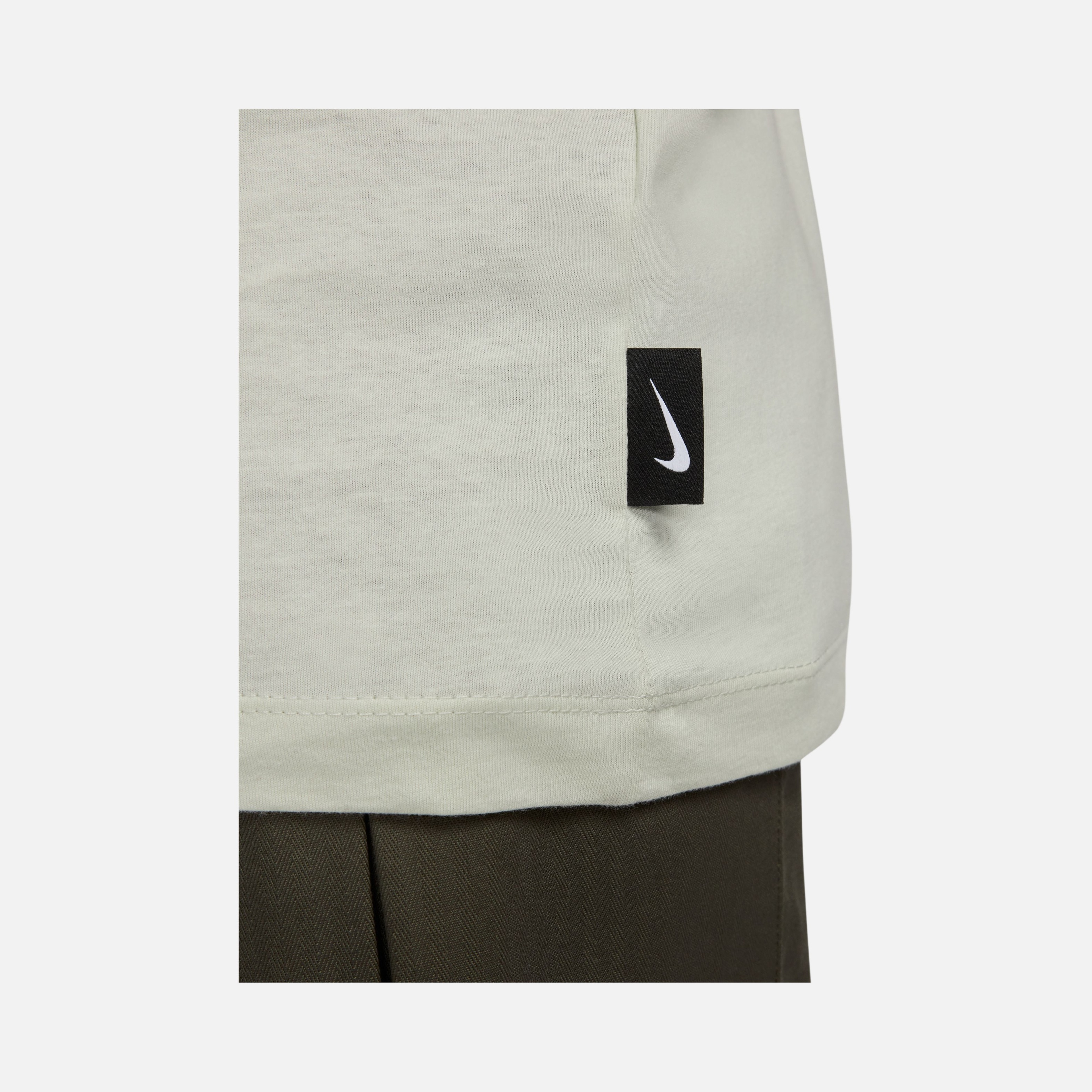 Nike Sportswear Big Swoosh Graphic Short-Sleeve Erkek Tişört