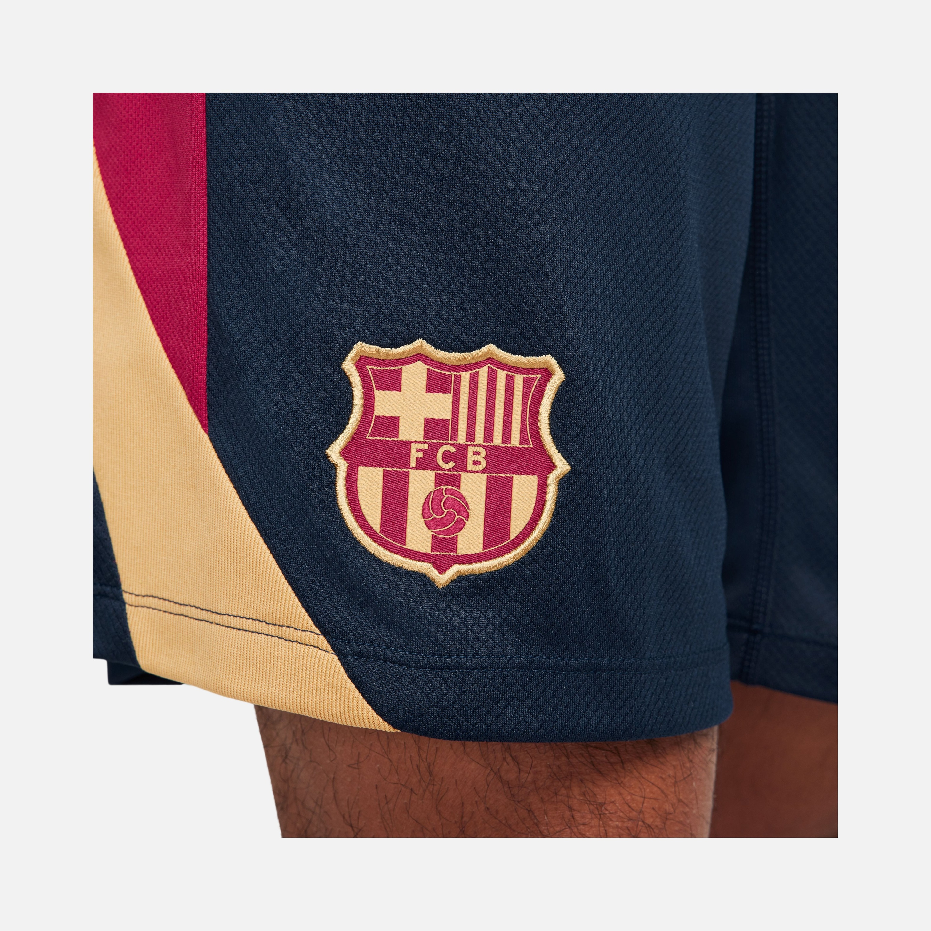 Nike FC Barcelona Strike Dri-Fit Football Erkek Şort