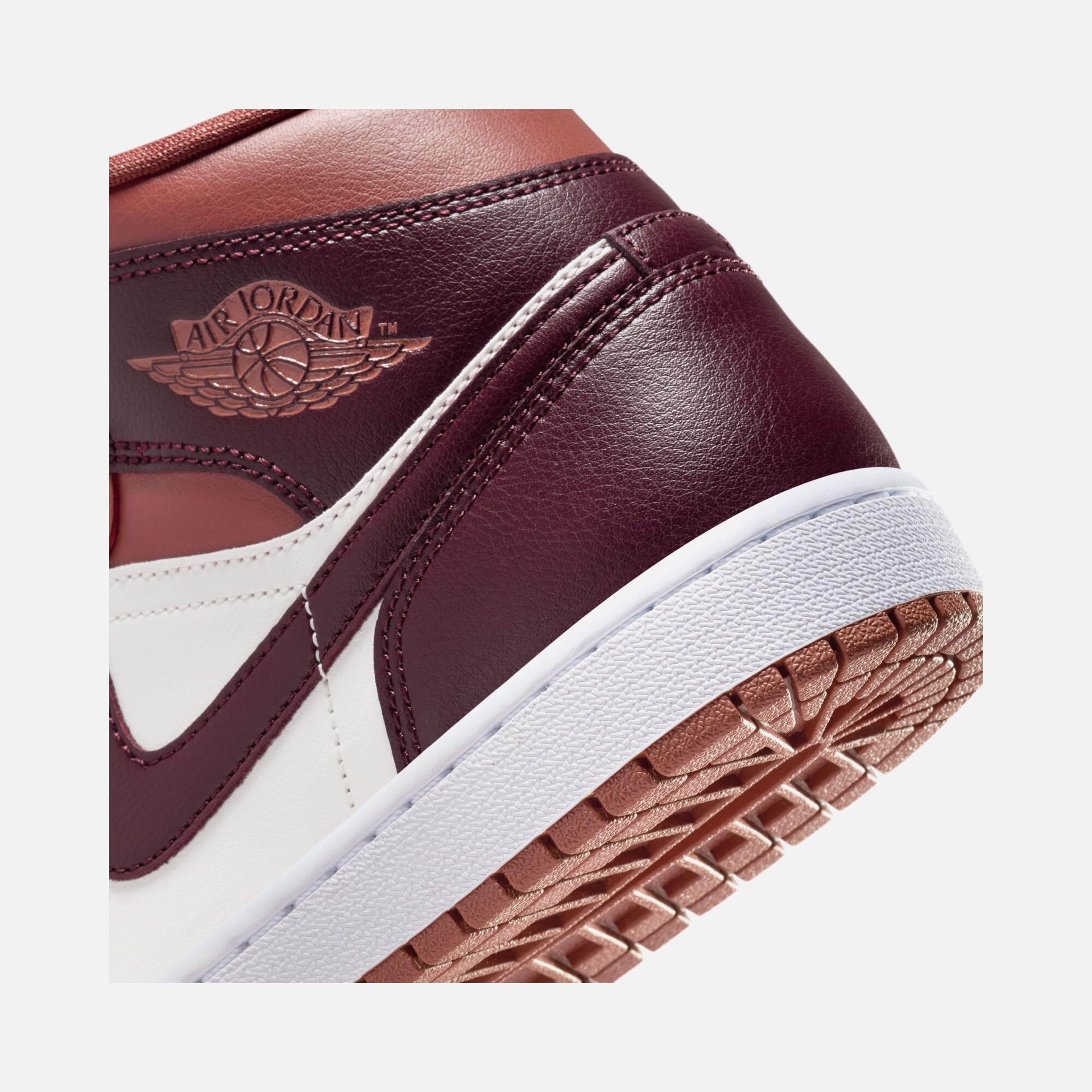 Nike Air Jordan 1 Mid Kadın Spor Ayakkabı