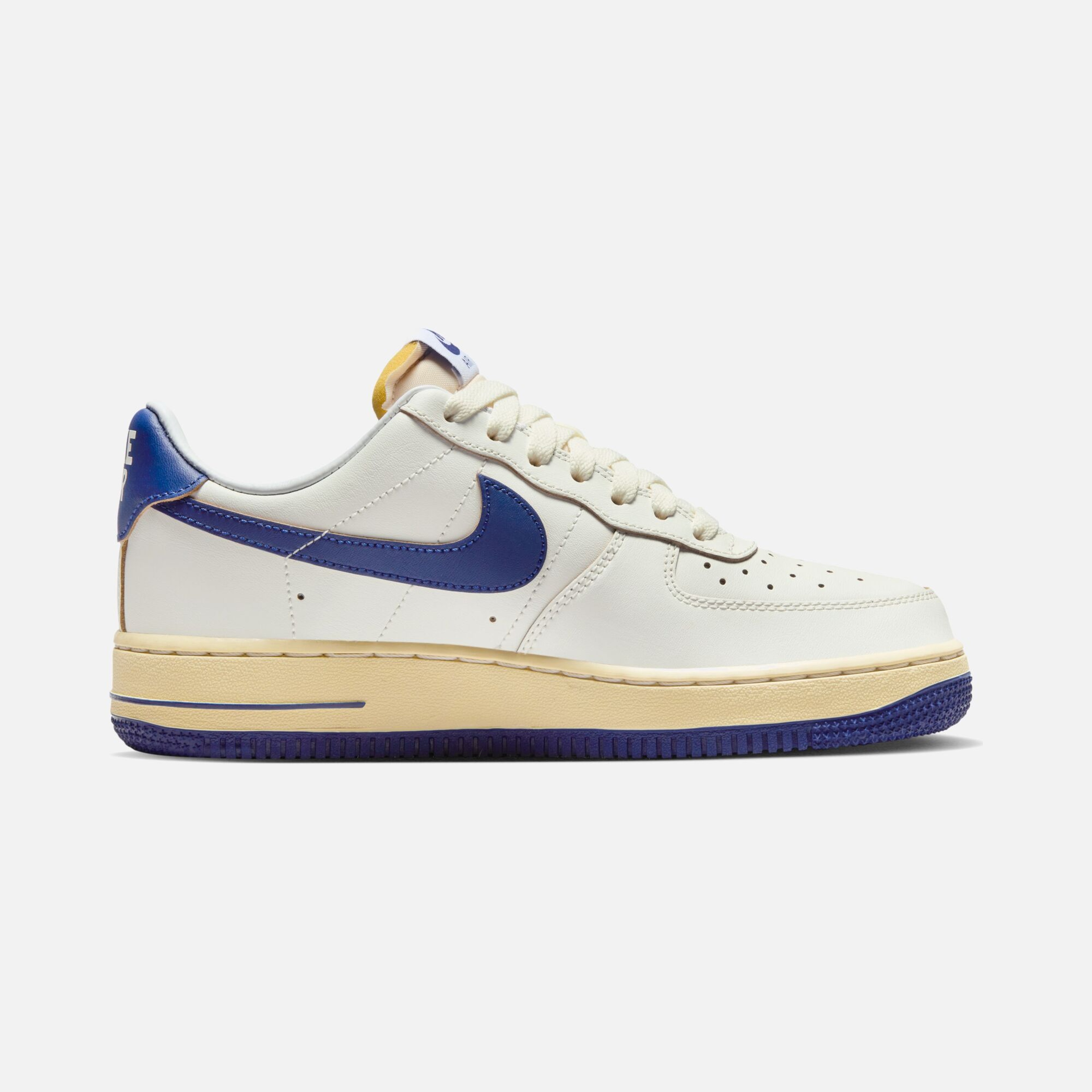 Nike Air Force 1 '07 ''Light Foam on Tongue & Aged Neutral Palette'' Kadın Spor Ayakkabı