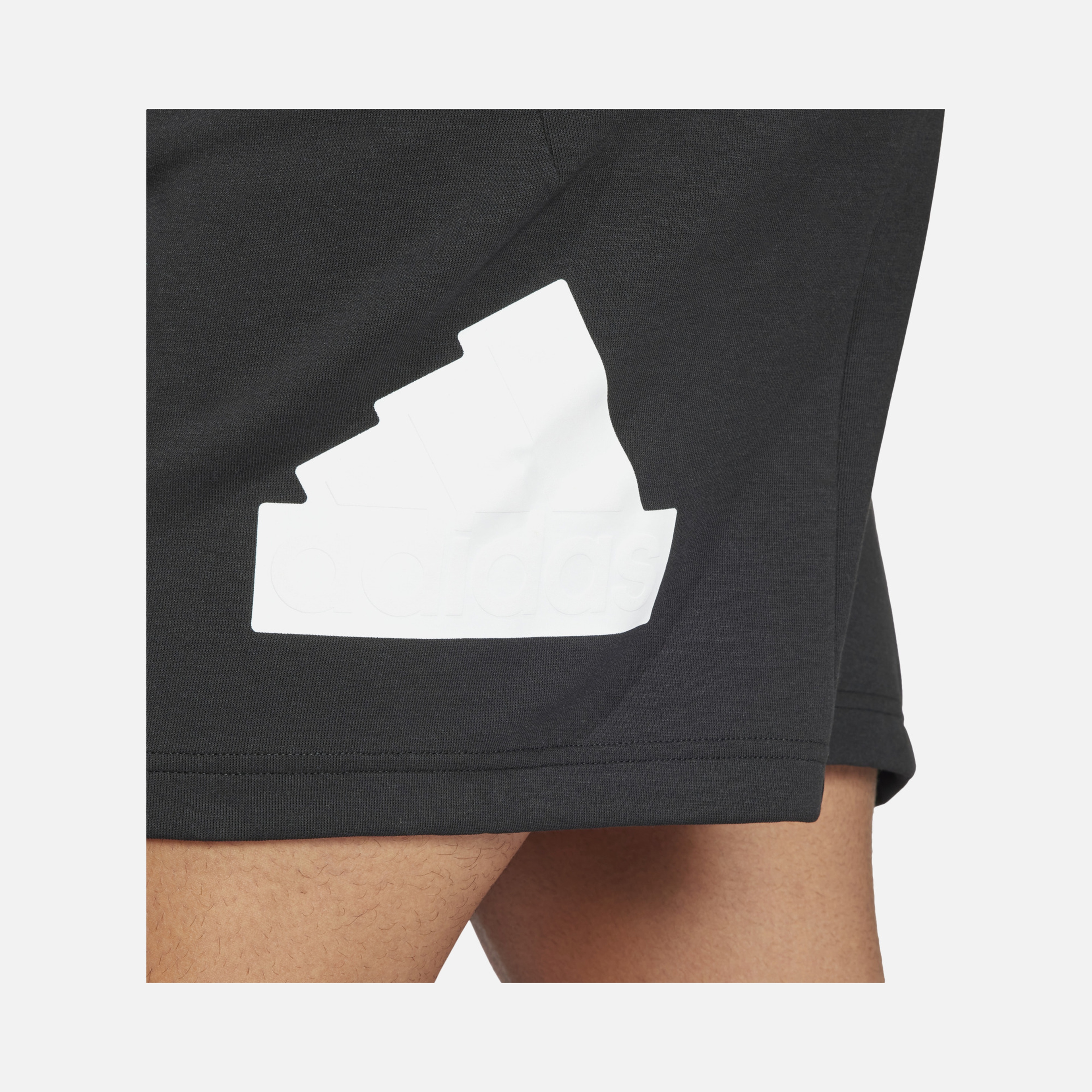 adidas Sportswear Future Icons Badge of Sport Logo Erkek Şort