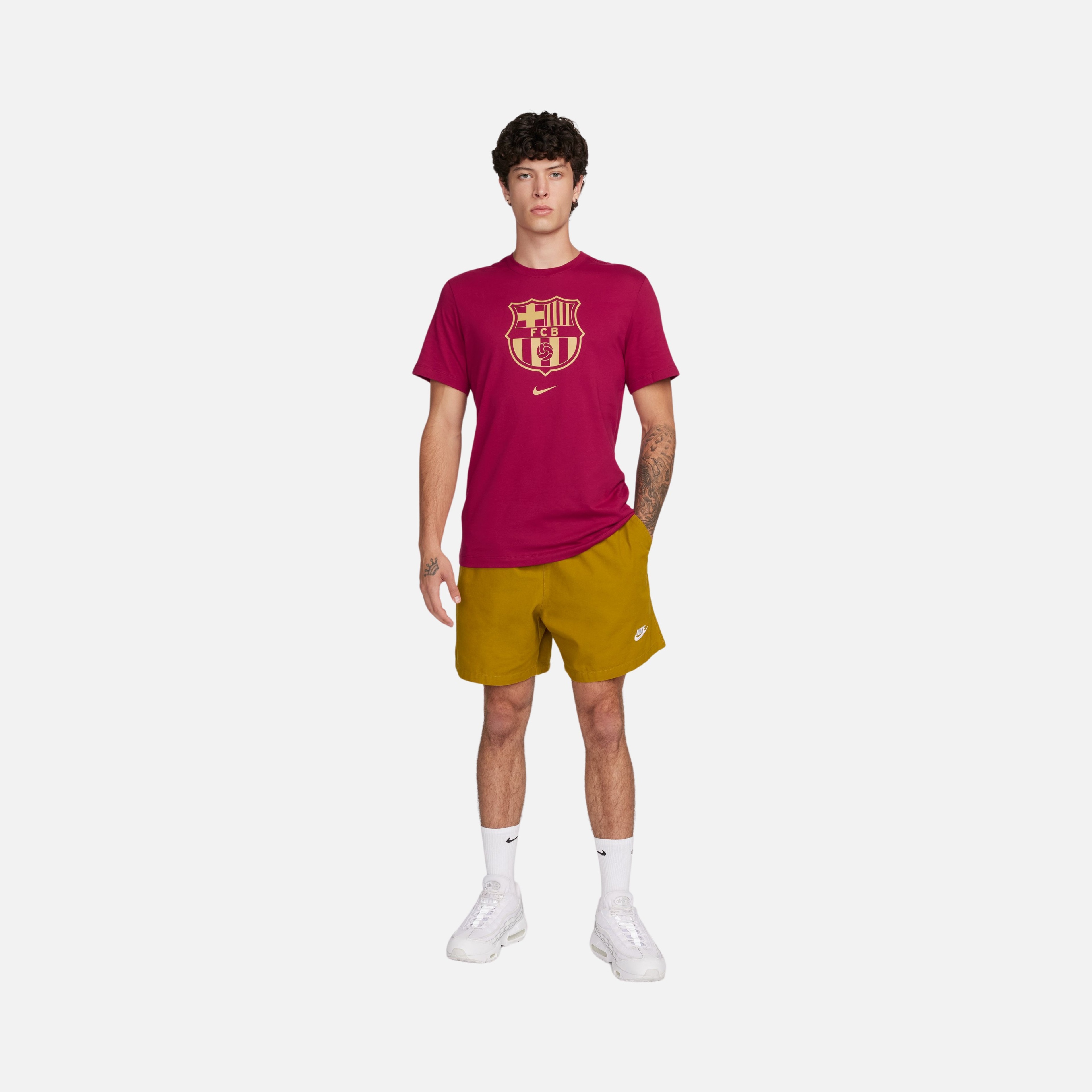 Nike F.C. Barcelona Crest Football Short-Sleeve Erkek Tişört