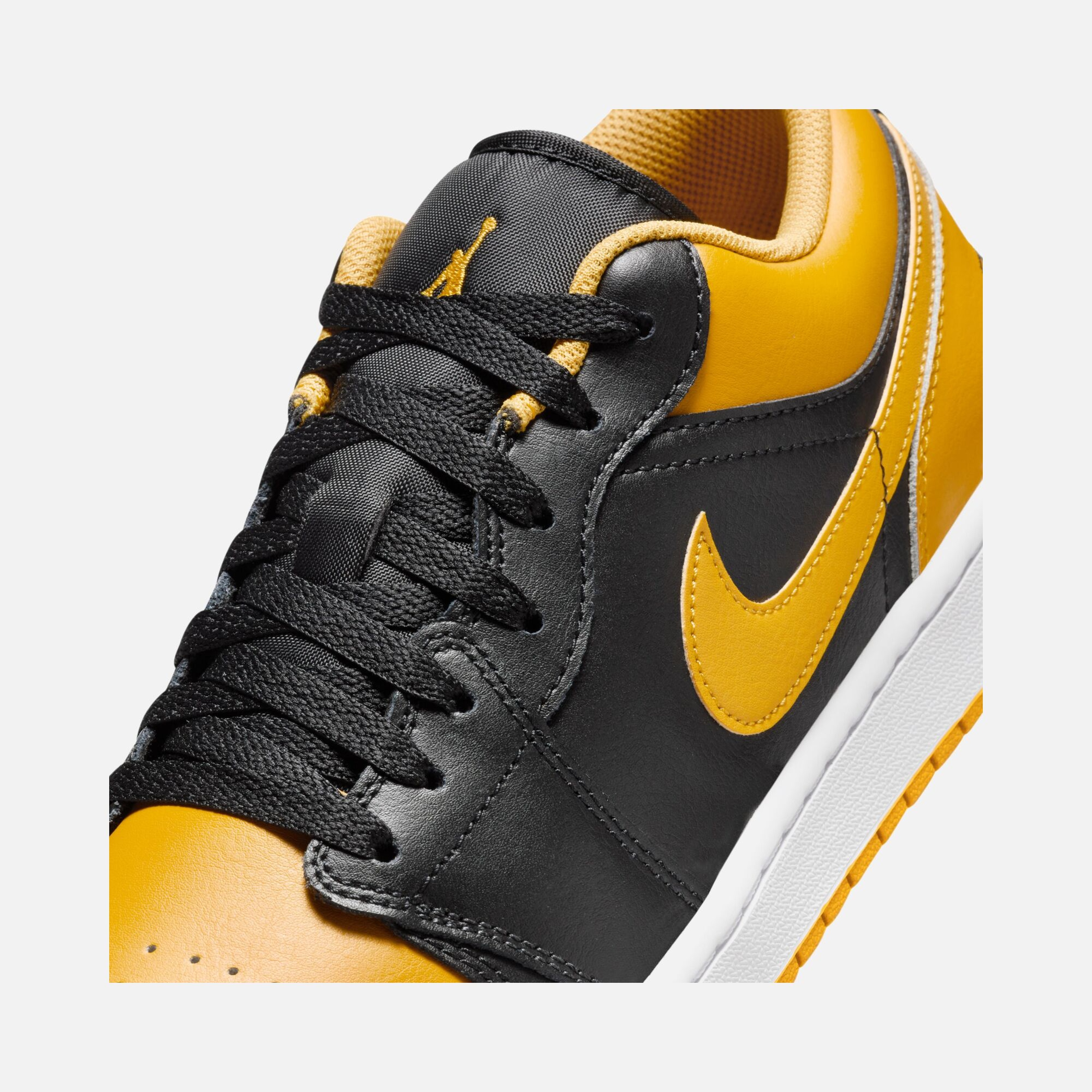 Nike Air Jordan 1 Low CO Erkek Spor Ayakkabı | Barçın