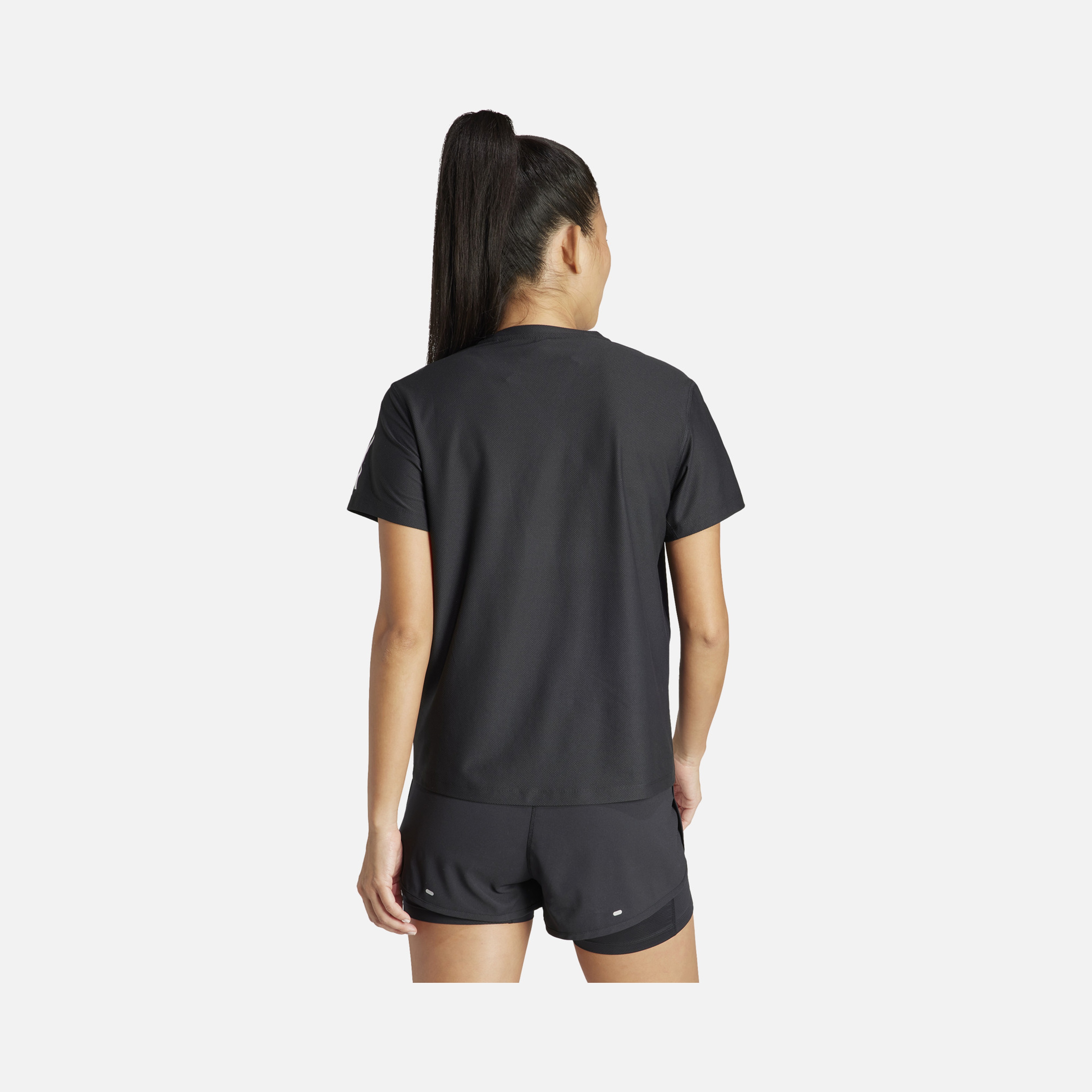 adidas AEROREADY Run Own The 3-Stripes Crew Neck Running Short-Sleeve Kadın Tişört