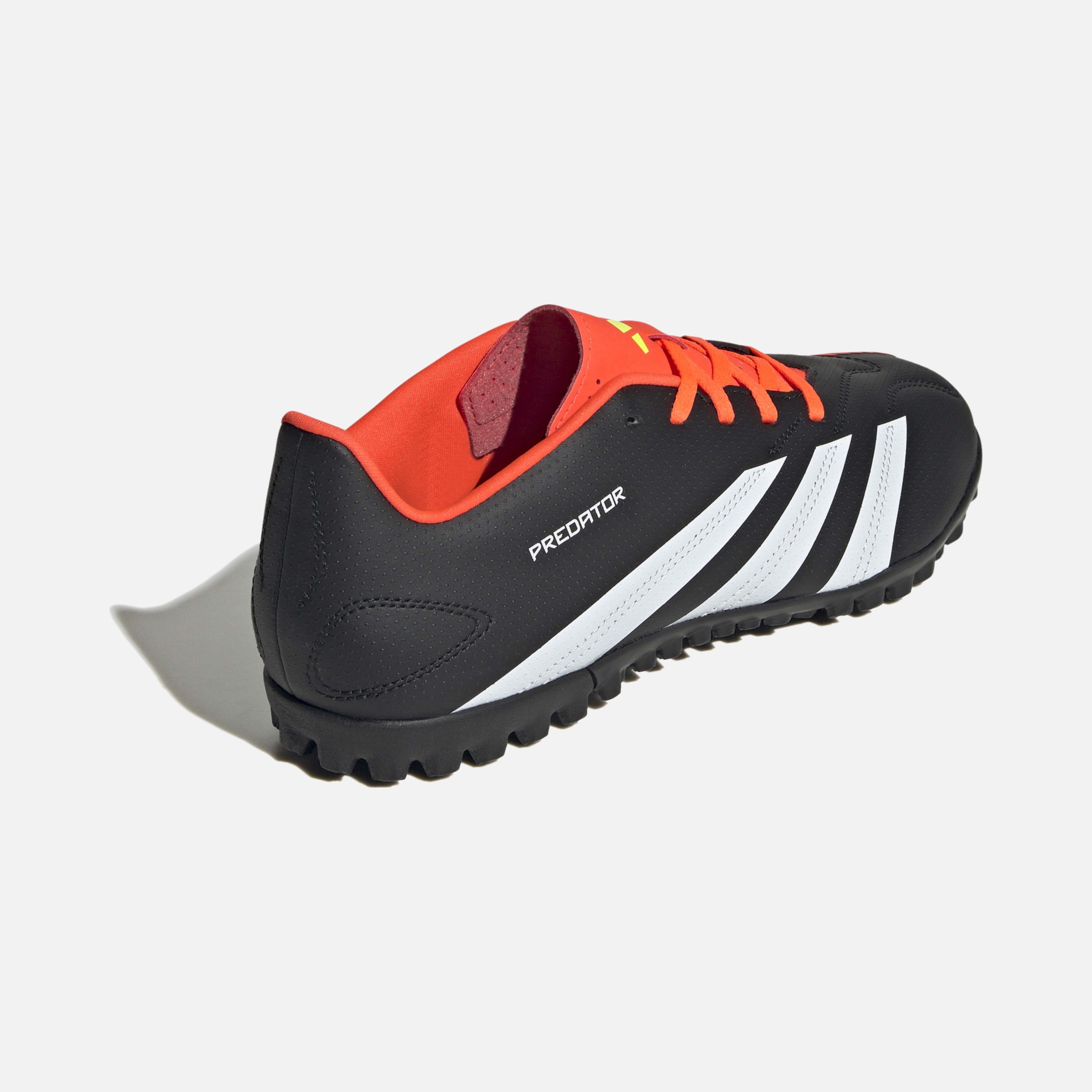 adidas Predator Club TF Erkek Halı Saha Ayakkabı