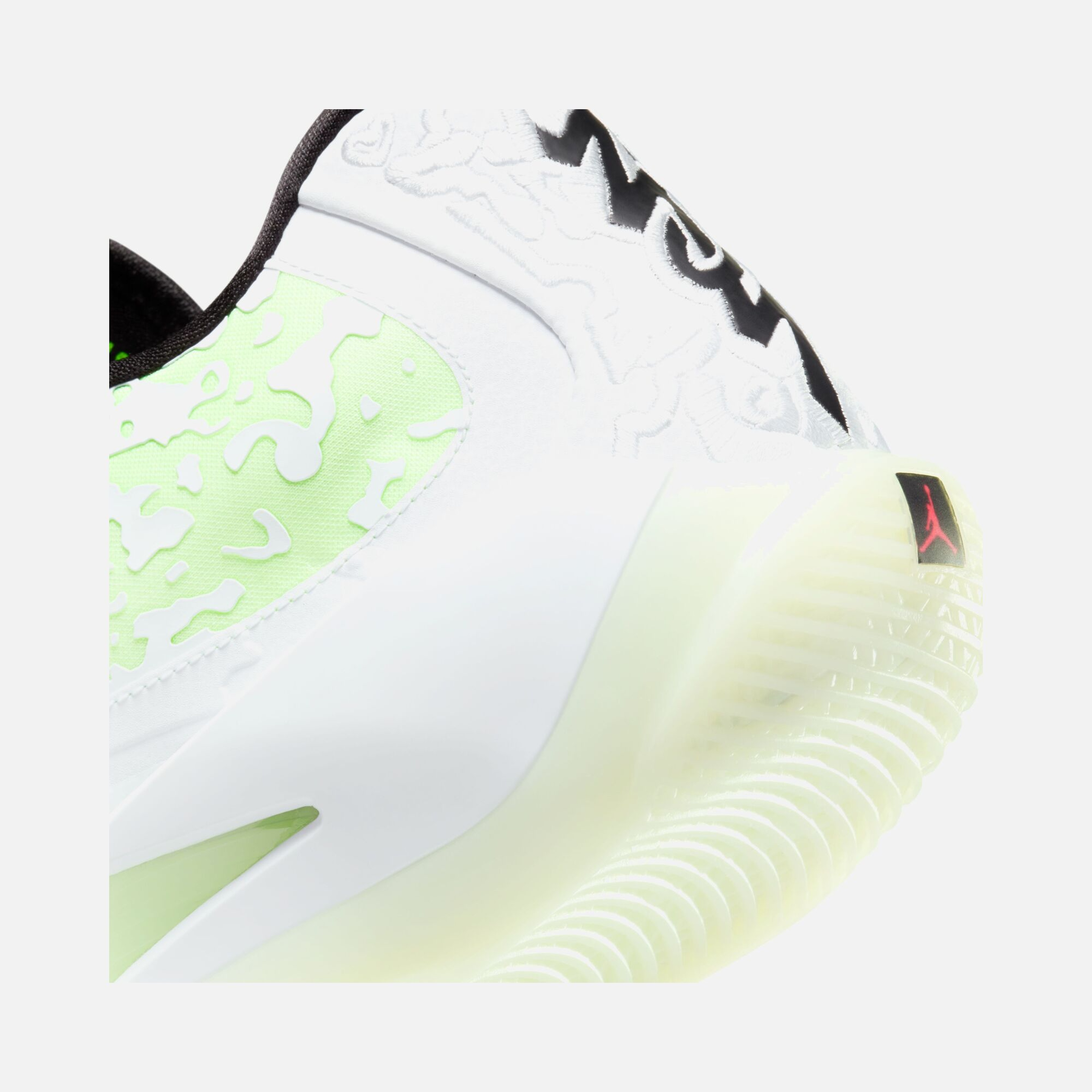 Nike Jordan Zion 3 "Mud, Sweat and Tears" Erkek Basketbol Ayakkabısı