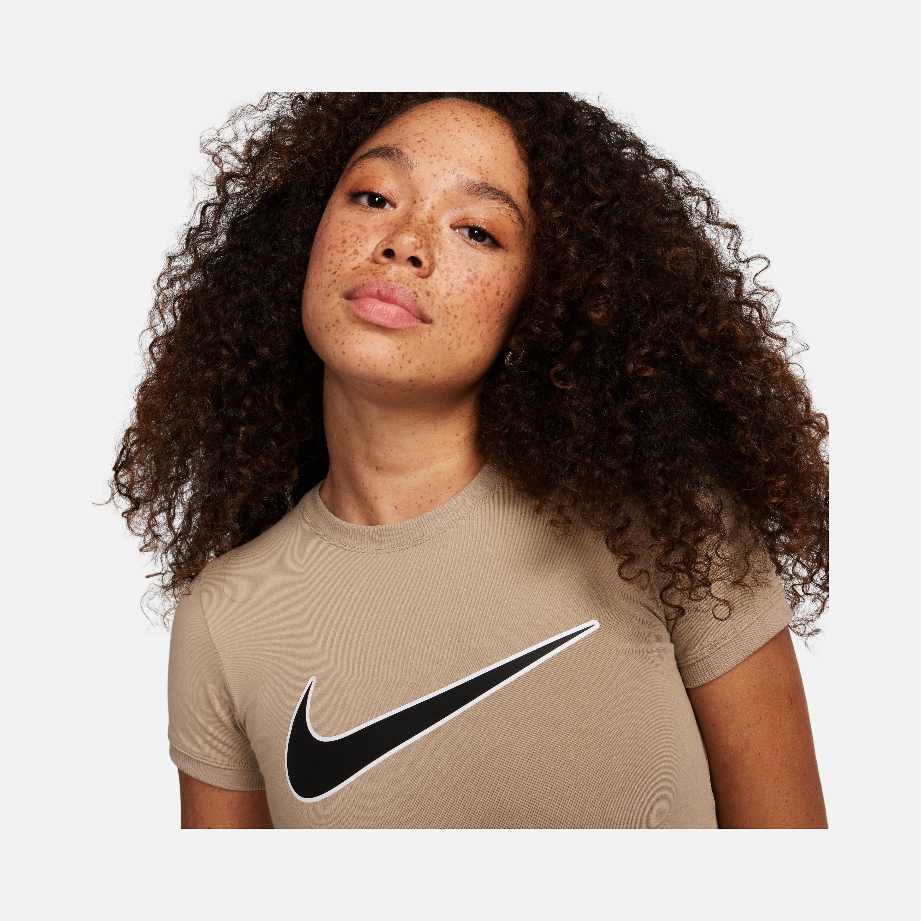 Nike Sportswear Swoosh Graphic Cropped Short-Sleeve Kadın Tişört