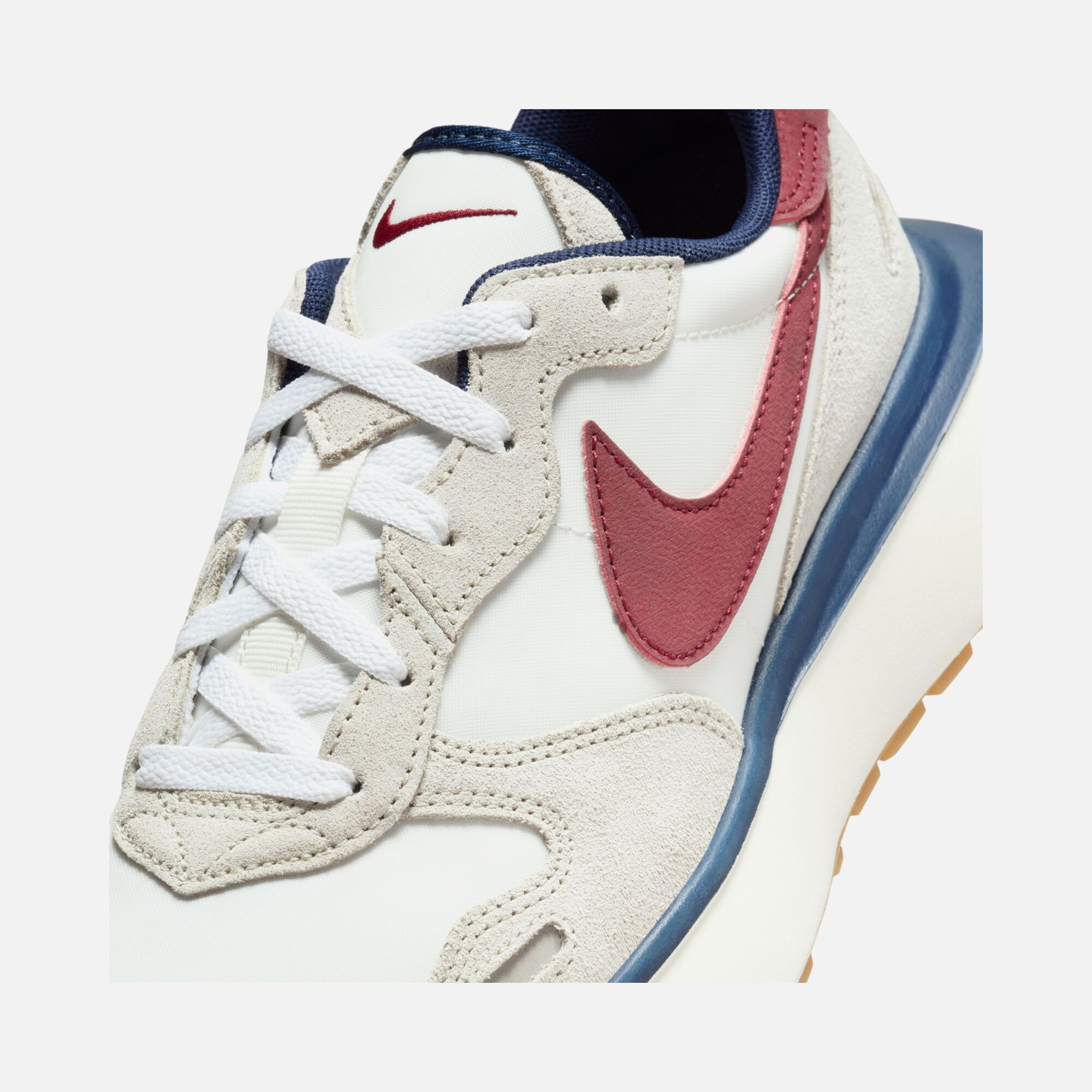 Nike Phoenix Waffle Sportswear SS24 Kadın Spor Ayakkabı