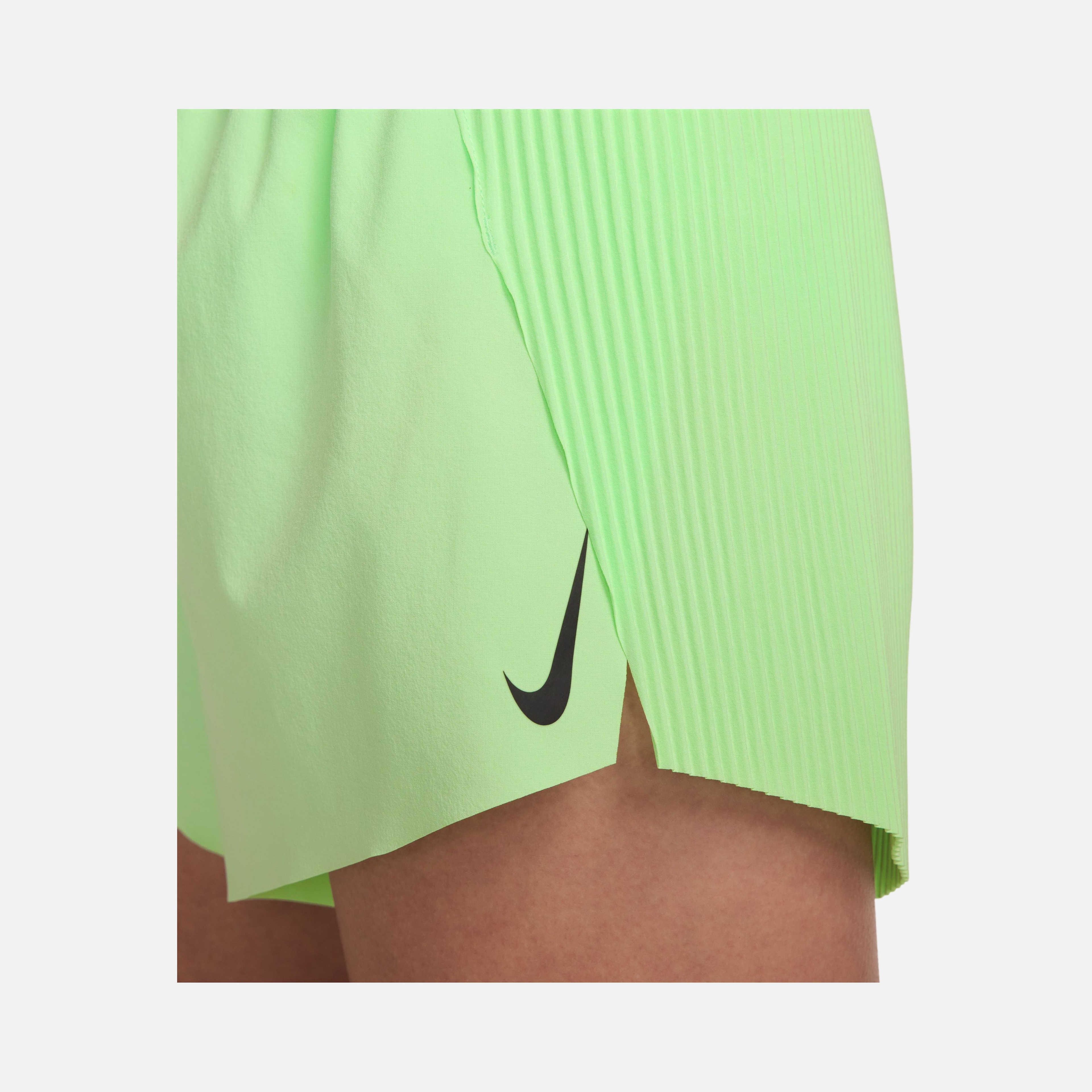 Nike AeroSwift Dri-Fit ADV Mid-Rise Brief-Lined 3" Running Kadın Şort