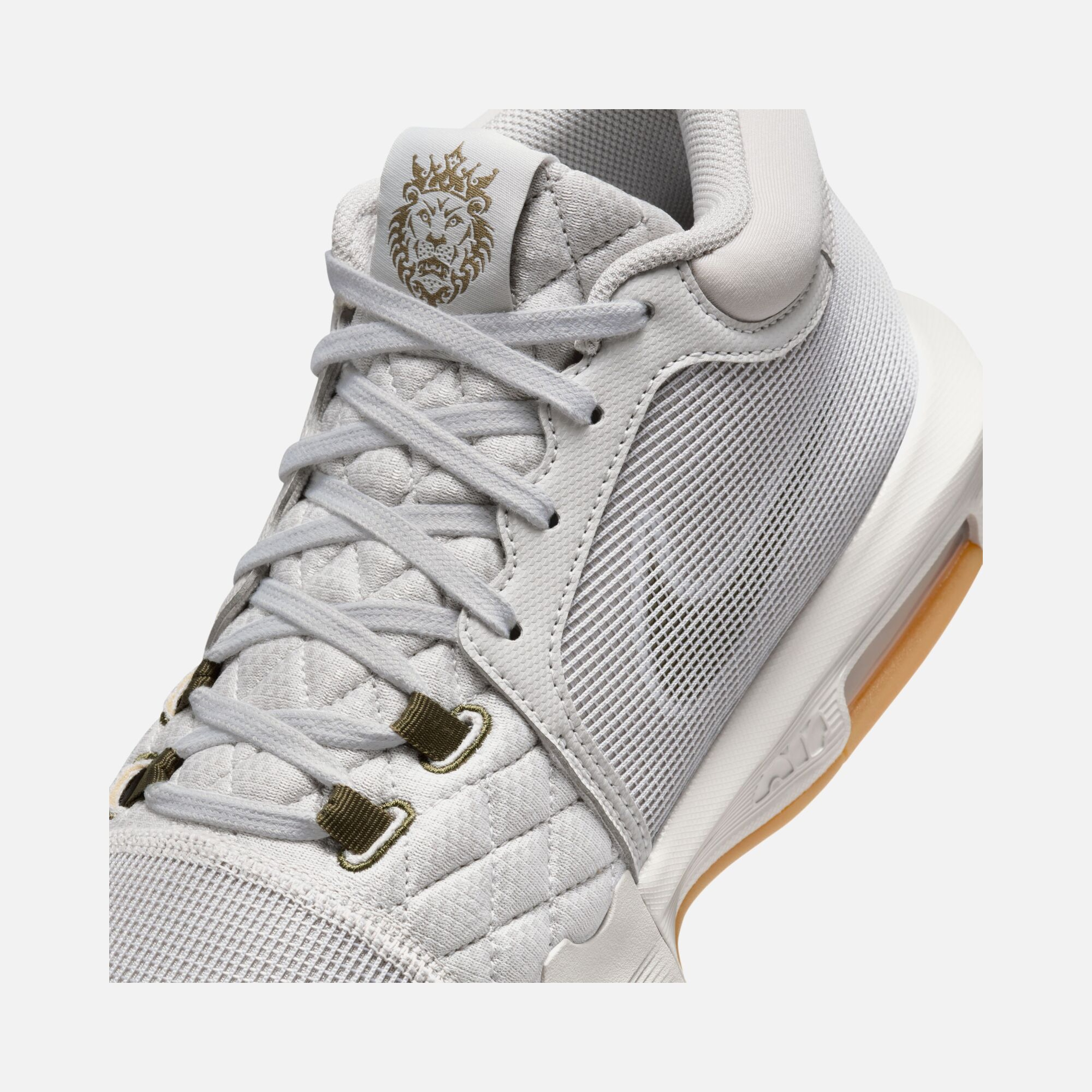 Nike LeBron James Witness VIII Erkek Basketbol Ayakkabısı