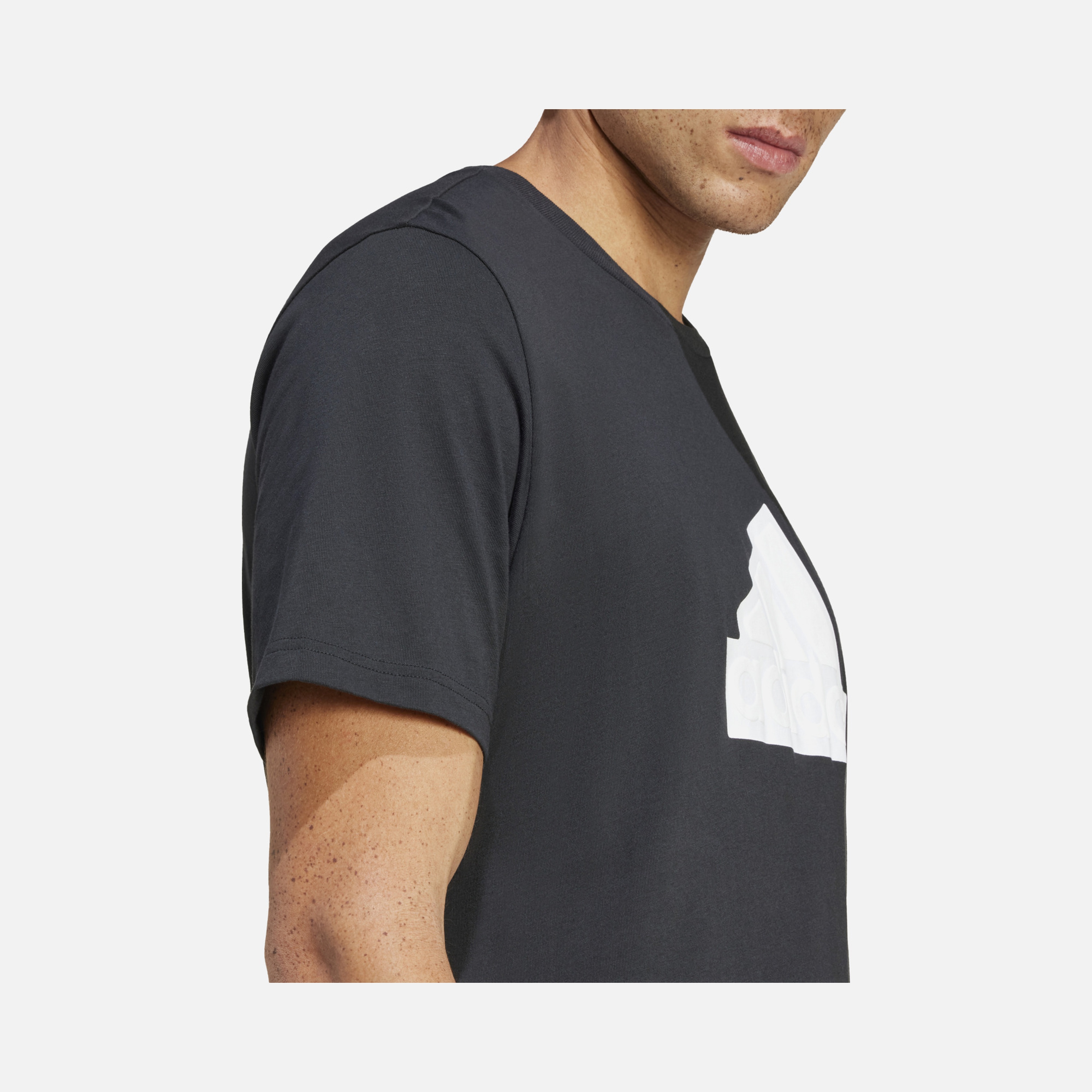 adidas Sportswear Future Icons Badge of Short-Sleeve Erkek Tişört