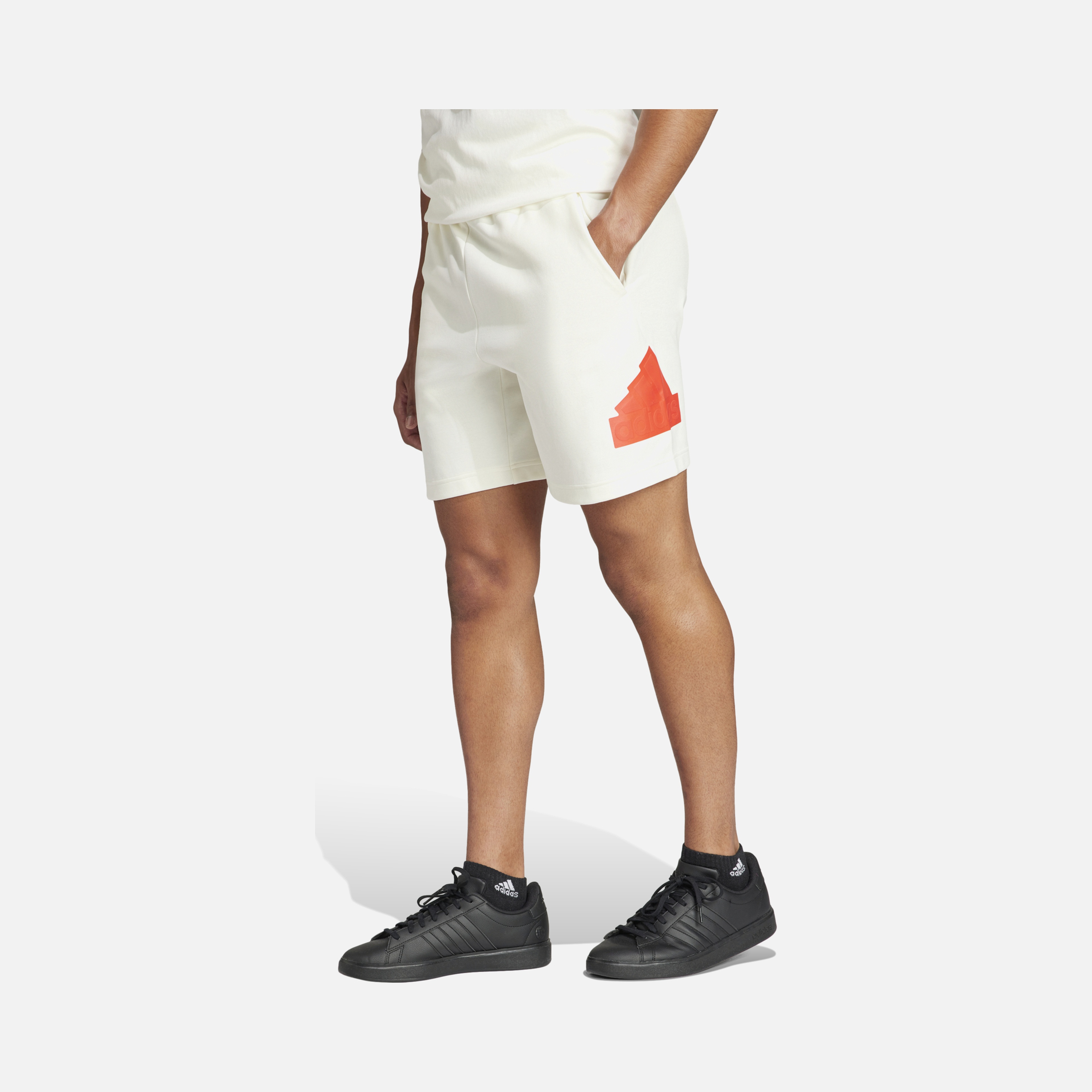 adidas Sportswear Future Icons Badge of Sport Logo Erkek Şort