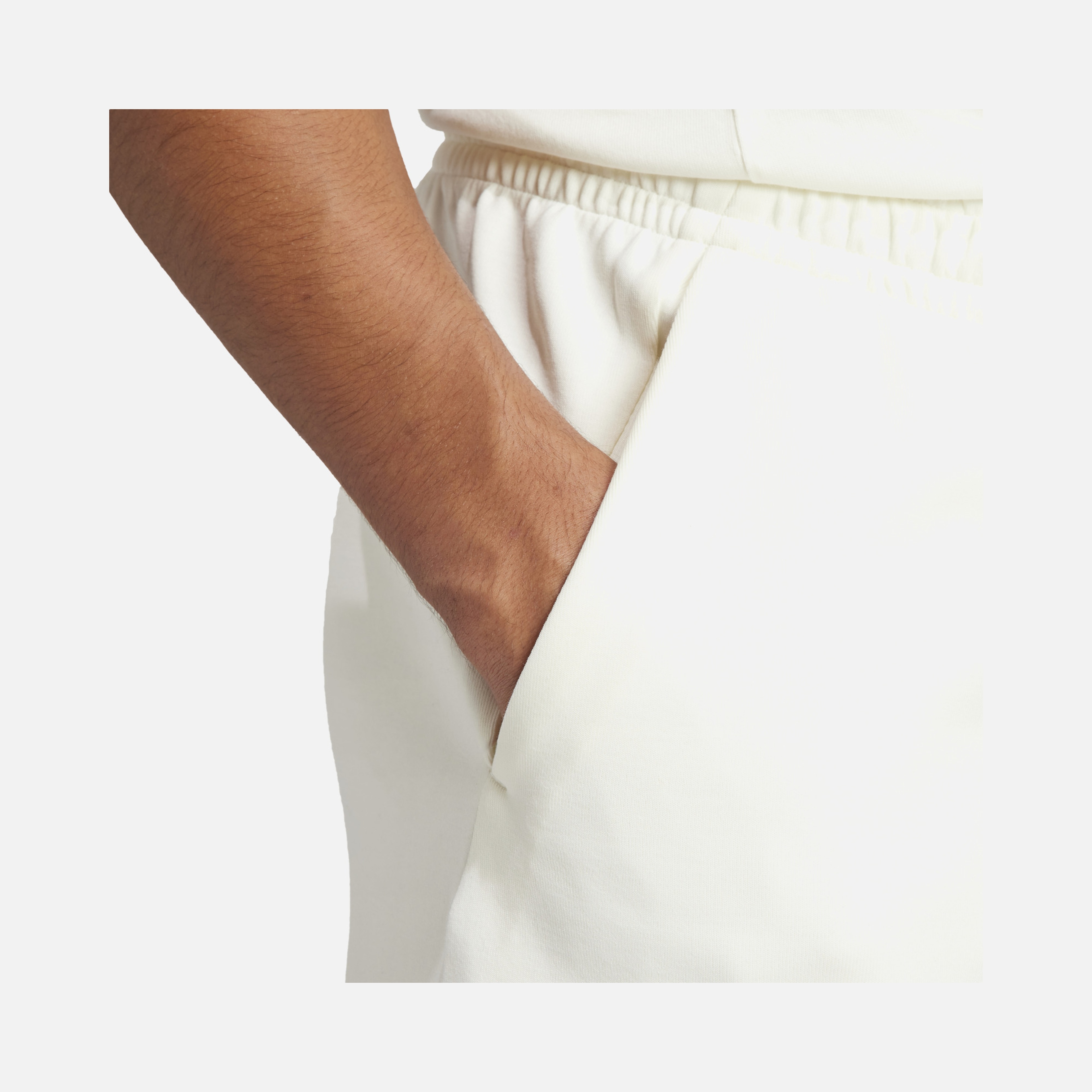 adidas Sportswear Future Icons Badge of Sport Logo Erkek Şort