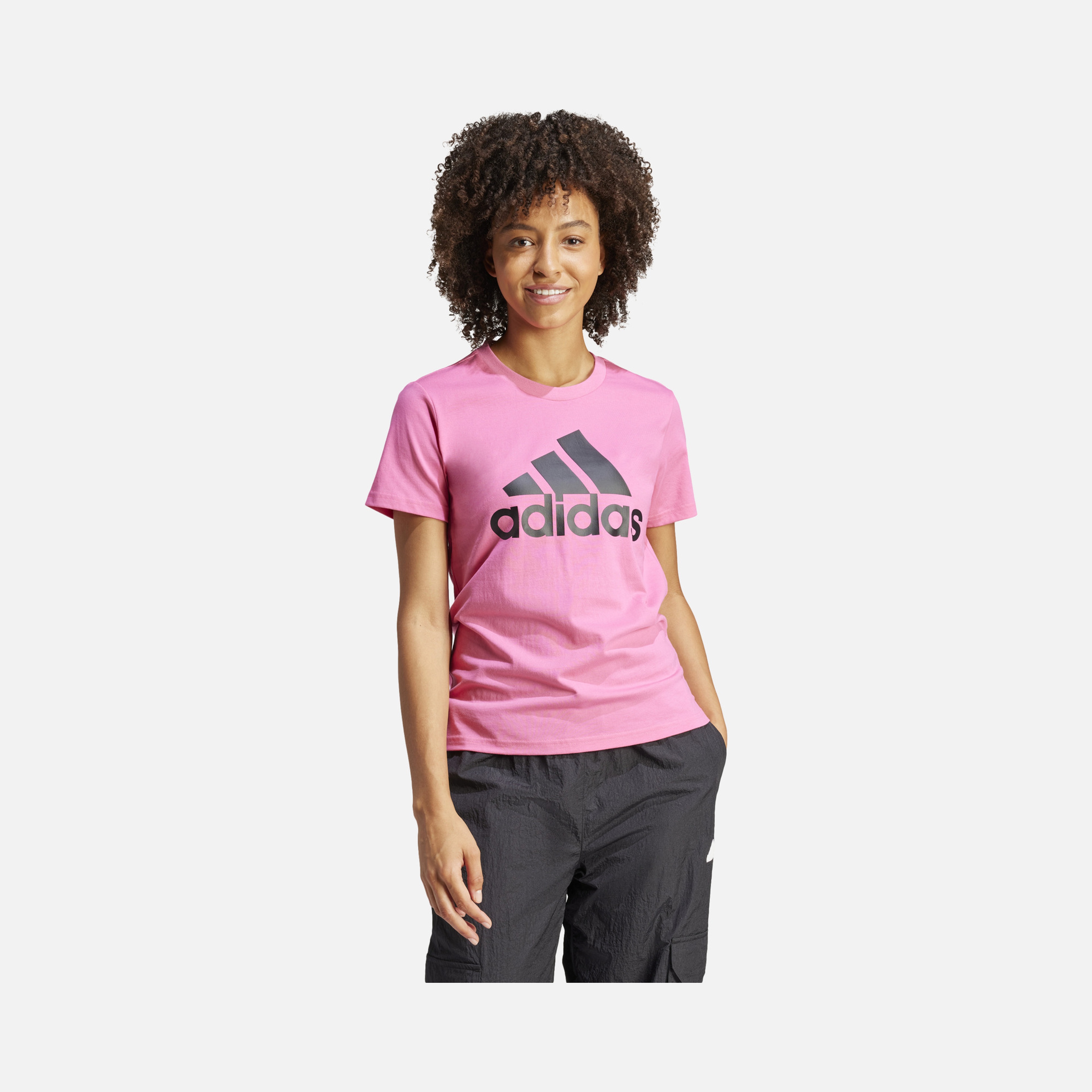 adidas Essentials Logo Short-Sleeve Kadın Tişört