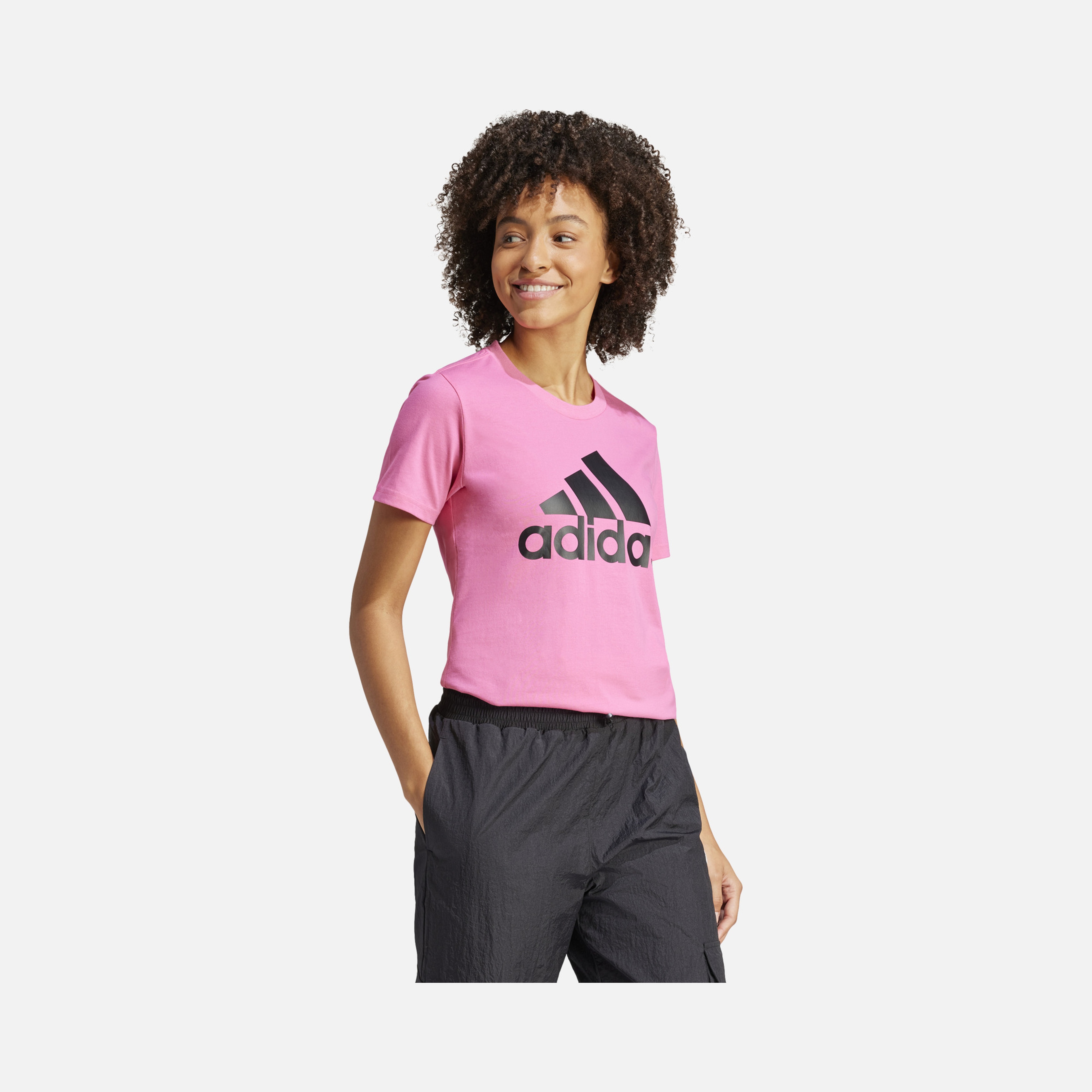 adidas Essentials Logo Short-Sleeve Kadın Tişört