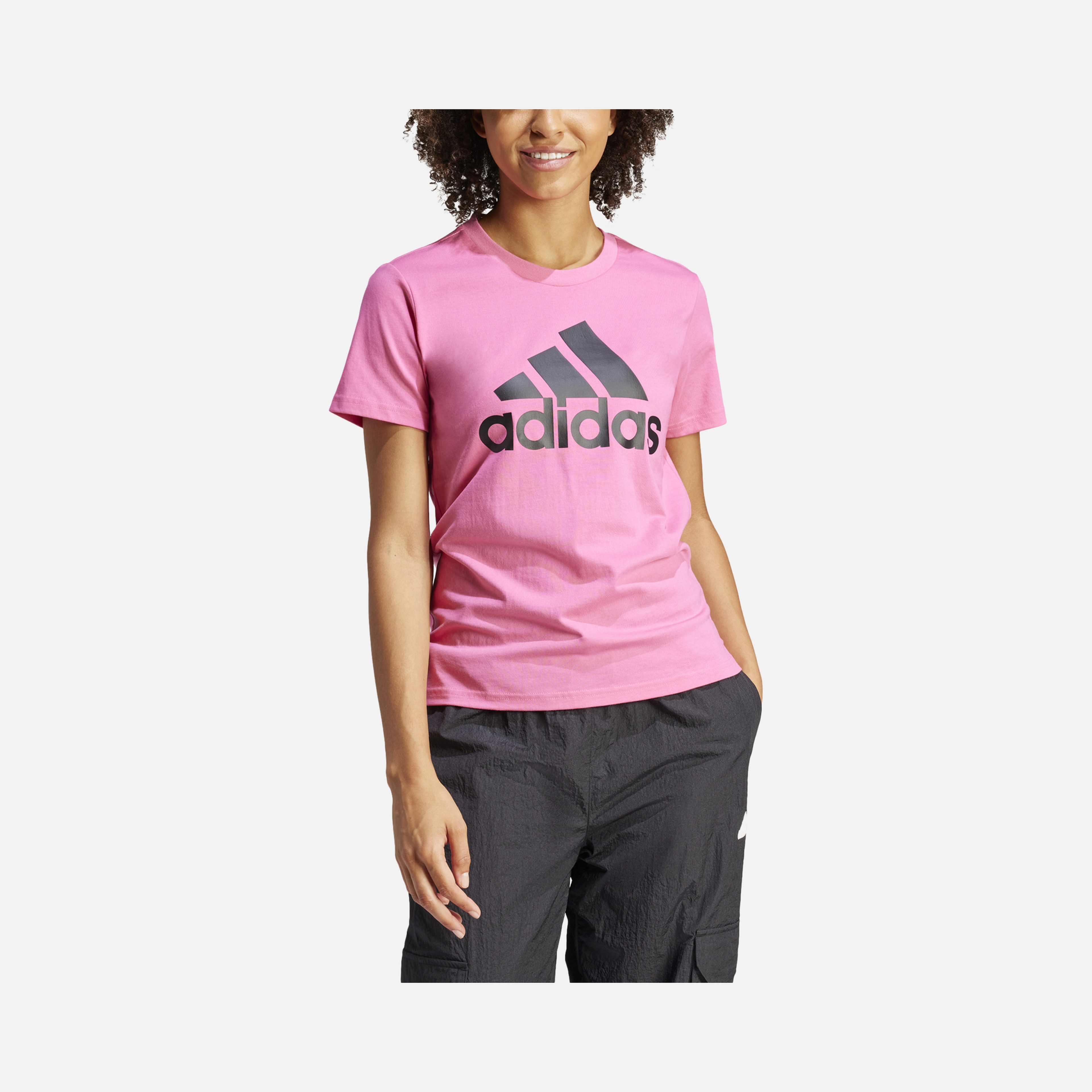 adidas Essentials Logo Short-Sleeve Kadın Tişört